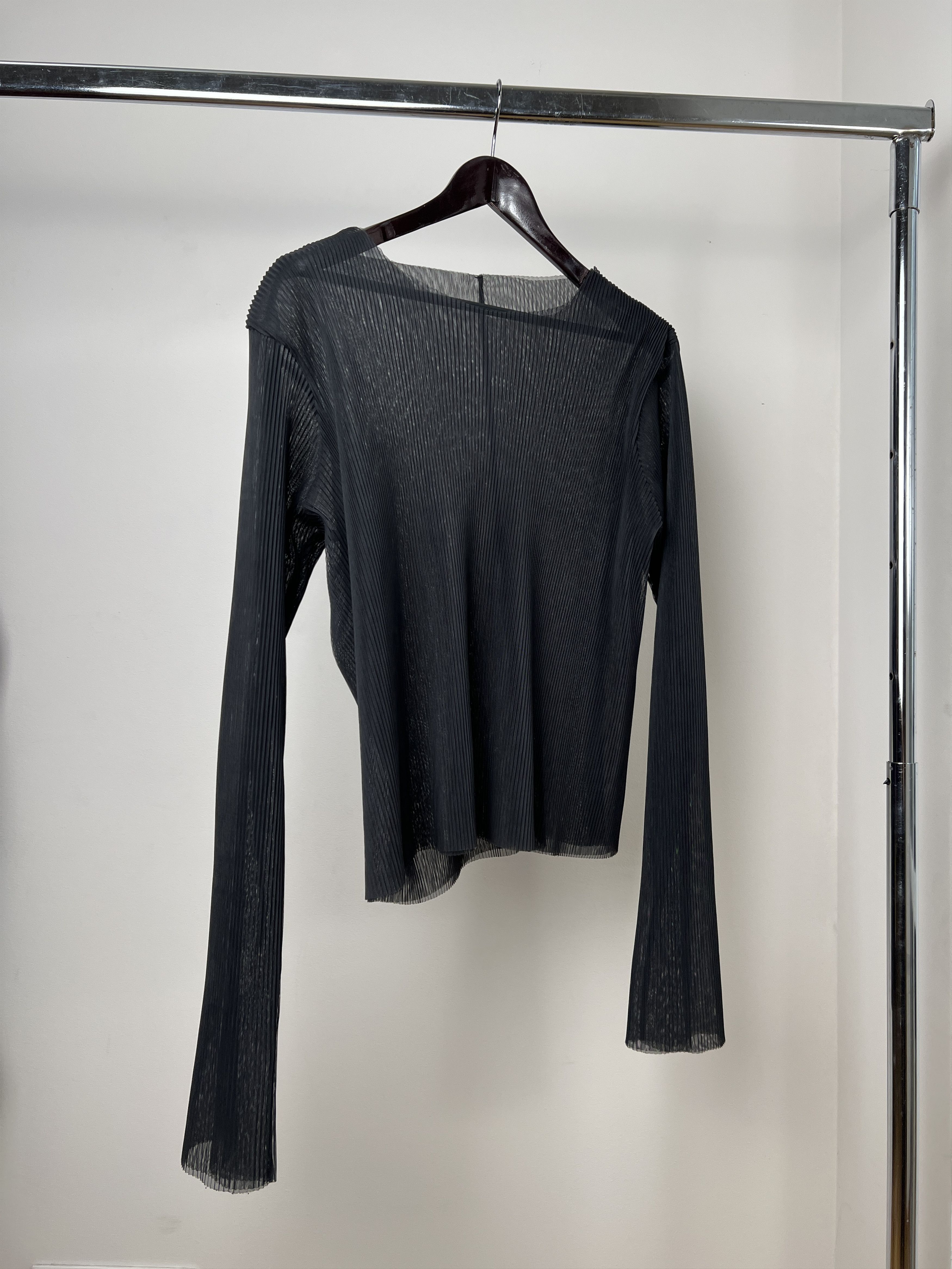 Other NKTRMNV PLISSE LONGSLEEVE Size US L / EU 52-54 / 3 - 3 Thumbnail