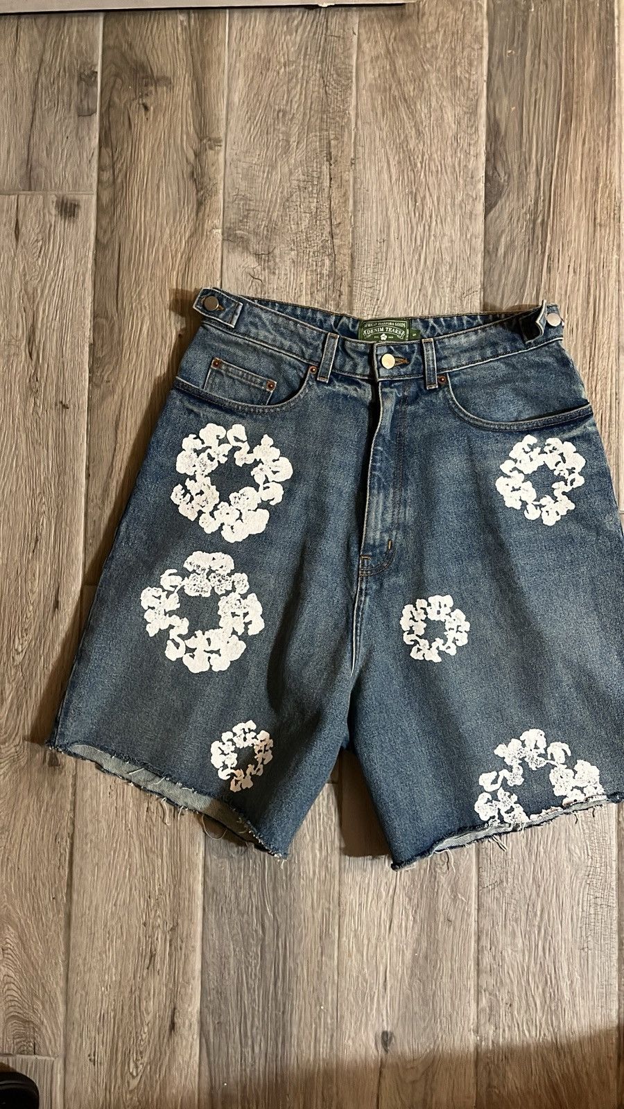DENIM TEARS Denim tears shorts new 32 size small Size US 32 / EU 48 - 1 Thumbnail