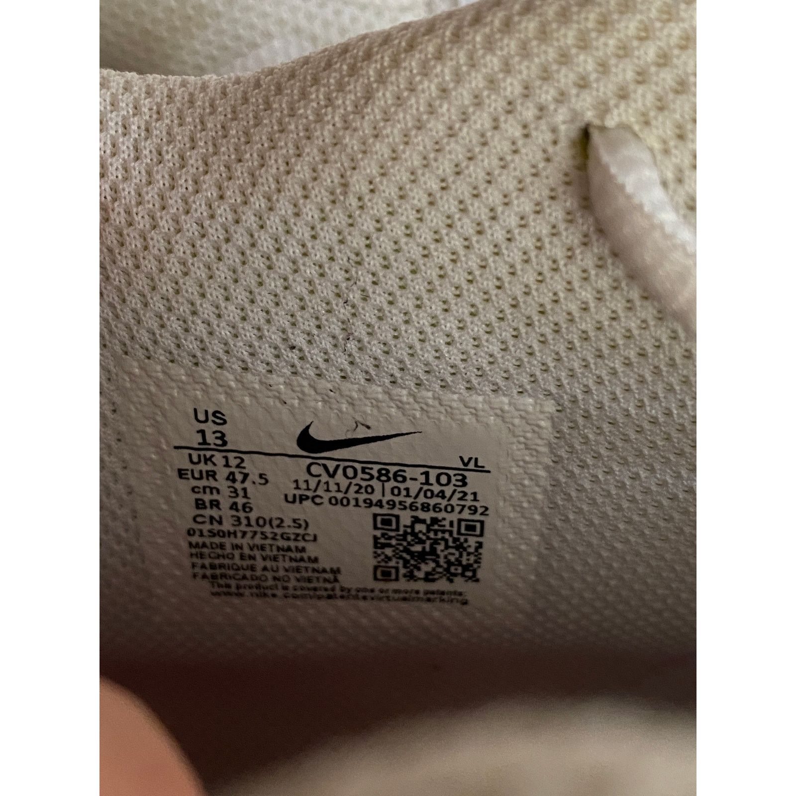 Nike Nike Alpha White, Black, and Red Football Cleats Size 13 Size US 13 / EU 46 - 9 Thumbnail