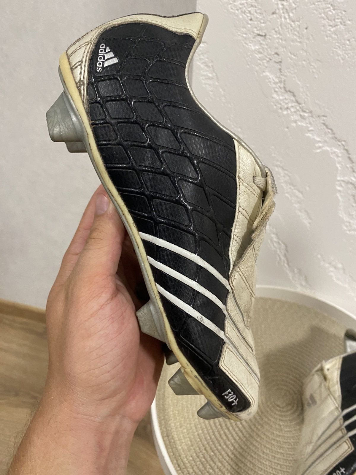 Adidas Rare Vintage Adidas F30 TRX Spider Soccer Cleats Size: 42 Size US 9 / EU 42 - 3 Thumbnail