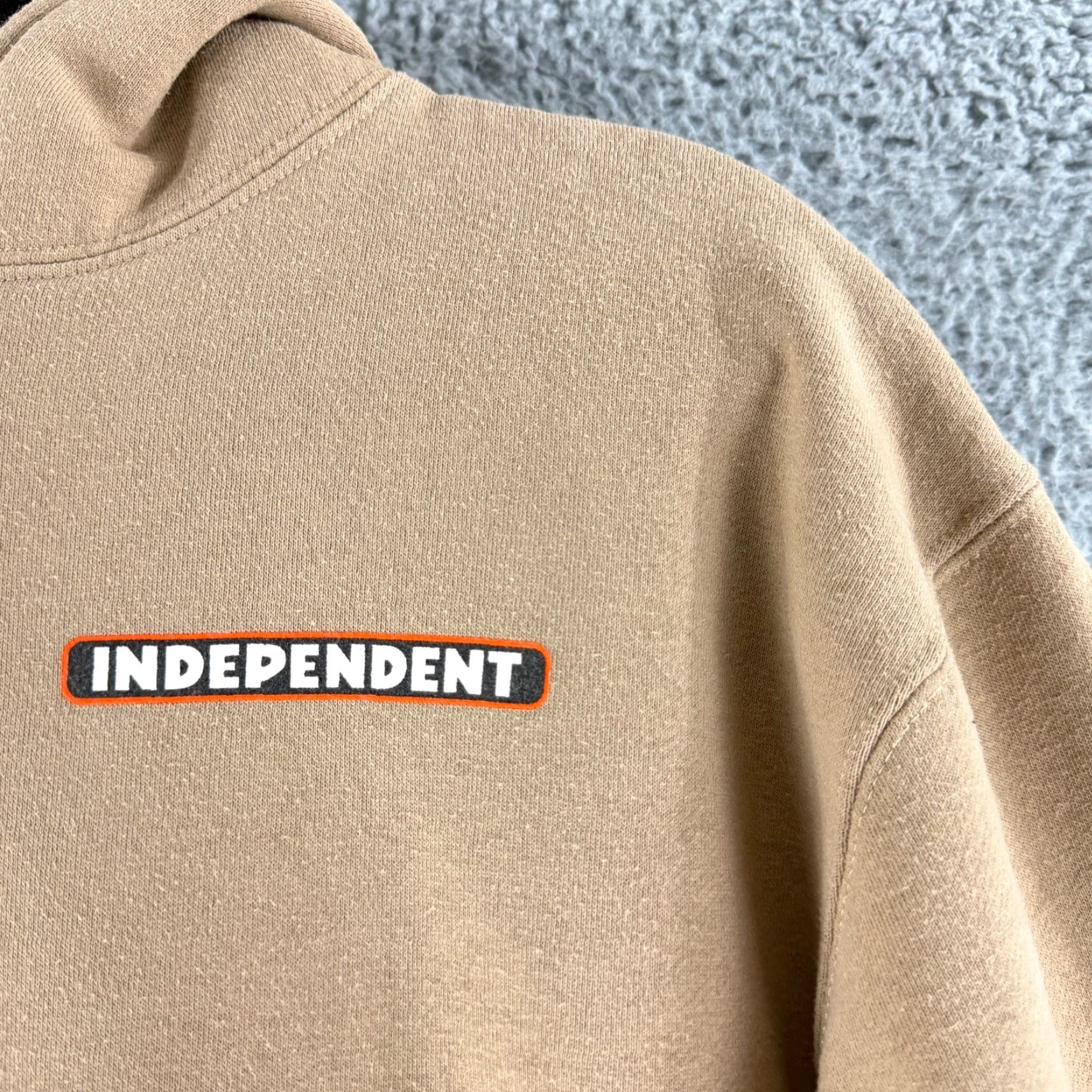 Vintage Independent Trading Company Hoodie Sweater Teens Mens Medium Brown Pullover LS Graphic Print 90s City Classic Mens Clothing Size US M / EU 48-50 / 2 - 3 Thumbnail