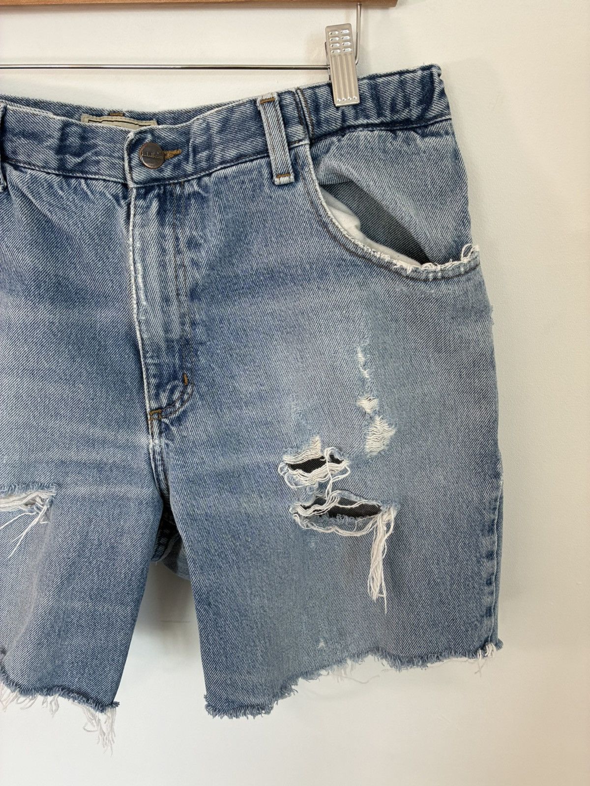 Vintage Thrashed Vintage Sun Faded Cut Off Denim Jean Shorts Size US 36 / EU 52 - 3 Thumbnail