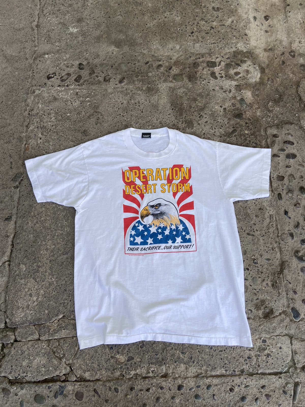 Vintage Vintage operation desert storm t shirt Size US XL / EU 56 / 4 - 1 Thumbnail