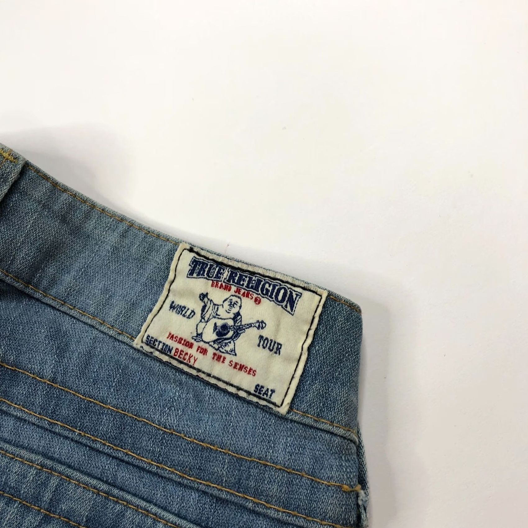 True Religion True Religion Becky Bootcut Jeans 26 (Fits 28W 33L) Low Rise Denim HRJ Flap 5-Pocket Belt Loops Blue Women Jeans Men? Size 26" / US 2 / IT 38 - 3 Thumbnail