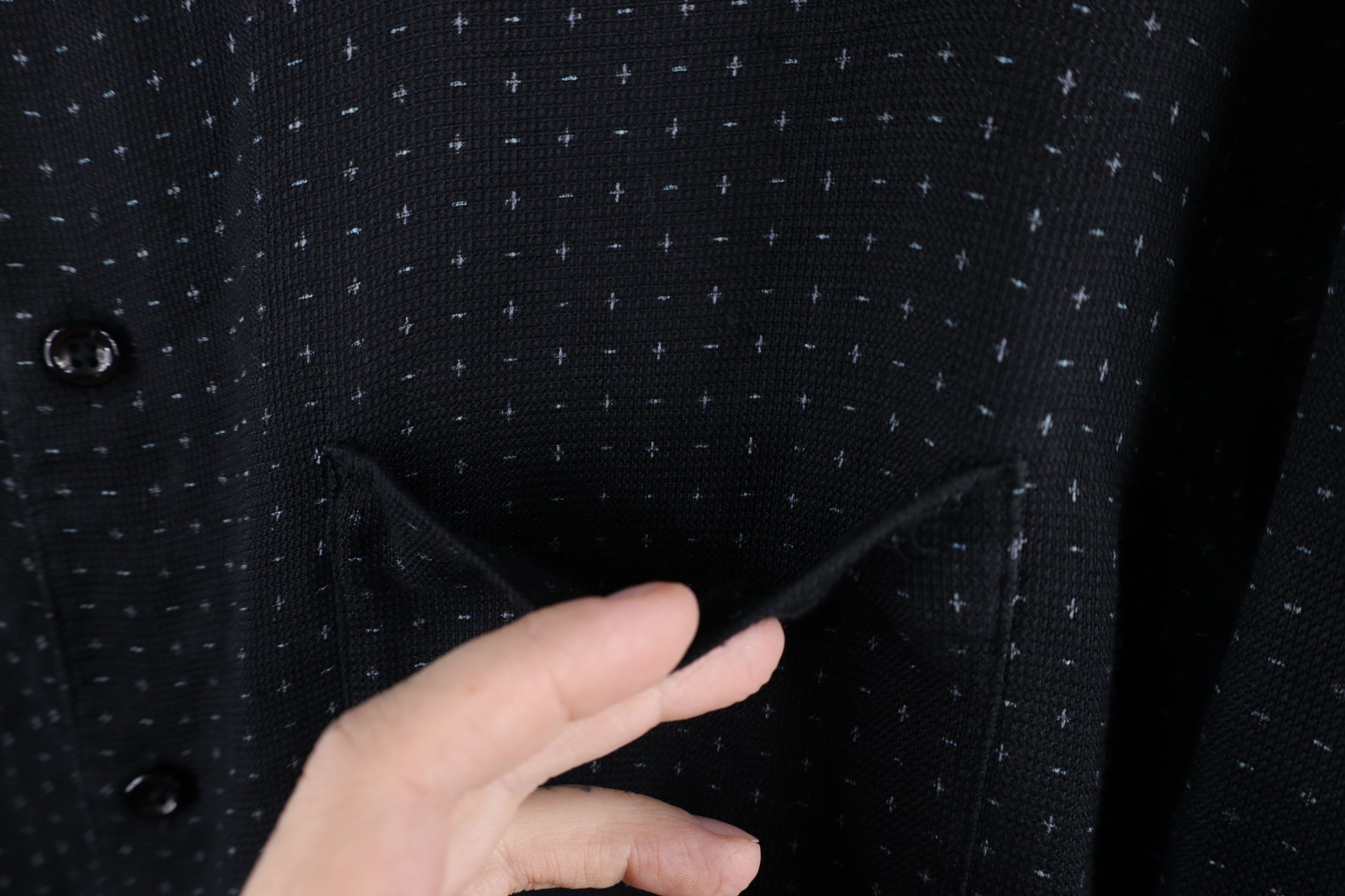 Vintage Vintage 90s Streetwear Silk Collared Button Shirt Black Size US M / EU 48-50 / 2 - 4 Thumbnail