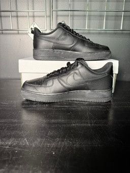 Nike Nike Air Force 1 Low '07 (Black) **PRE-OWNED** - Size 9 Size US 9 / EU 42 - 2 Thumbnail