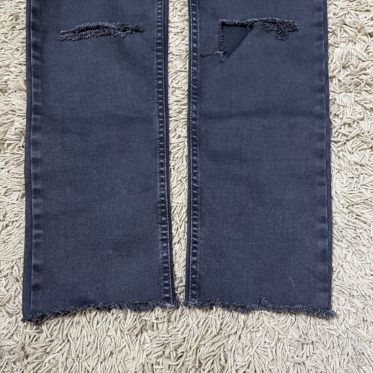 Balenciaga Balenciaga Distressed Stretchable Skinny Jeans Size US 29 - 17 Thumbnail