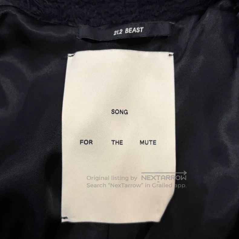 Song For The Mute SONG FOR THE MUTE A two-piece cardigan jacket with a distr Size US M / EU 48-50 / 2 - 6 Thumbnail