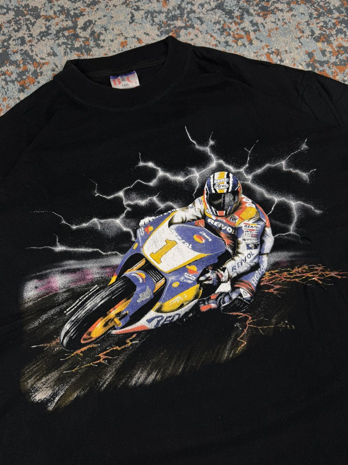 Vintage Vintage 90s Repsol motorcycle motogp racing graohic tee Size US L / EU 52-54 / 3 - 4 Thumbnail