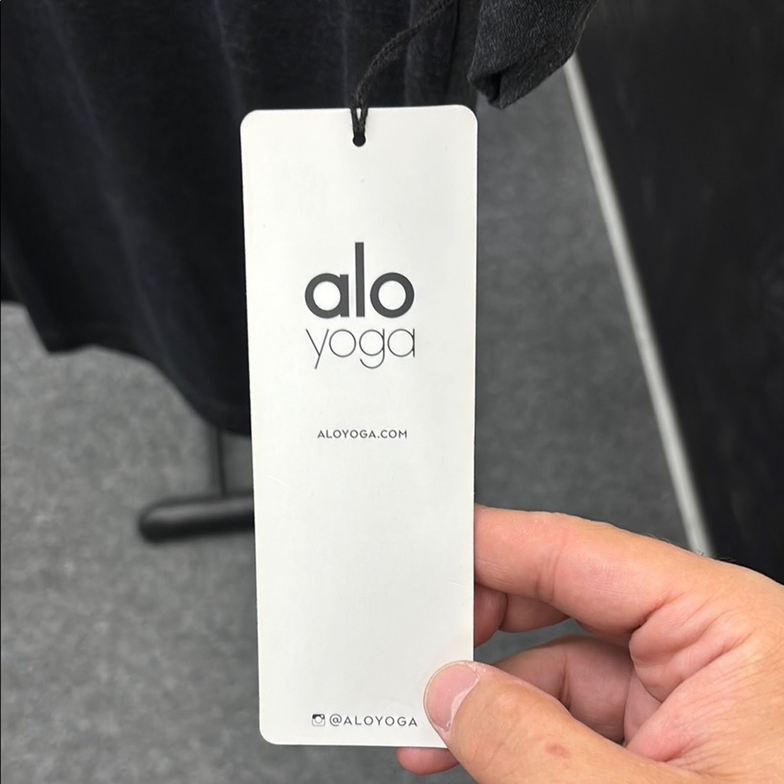 Alo Yoga NWT ALO Yoga Gray Short Sleeve Tee Size S Size US S / EU 44-46 / 1 - 2 Thumbnail