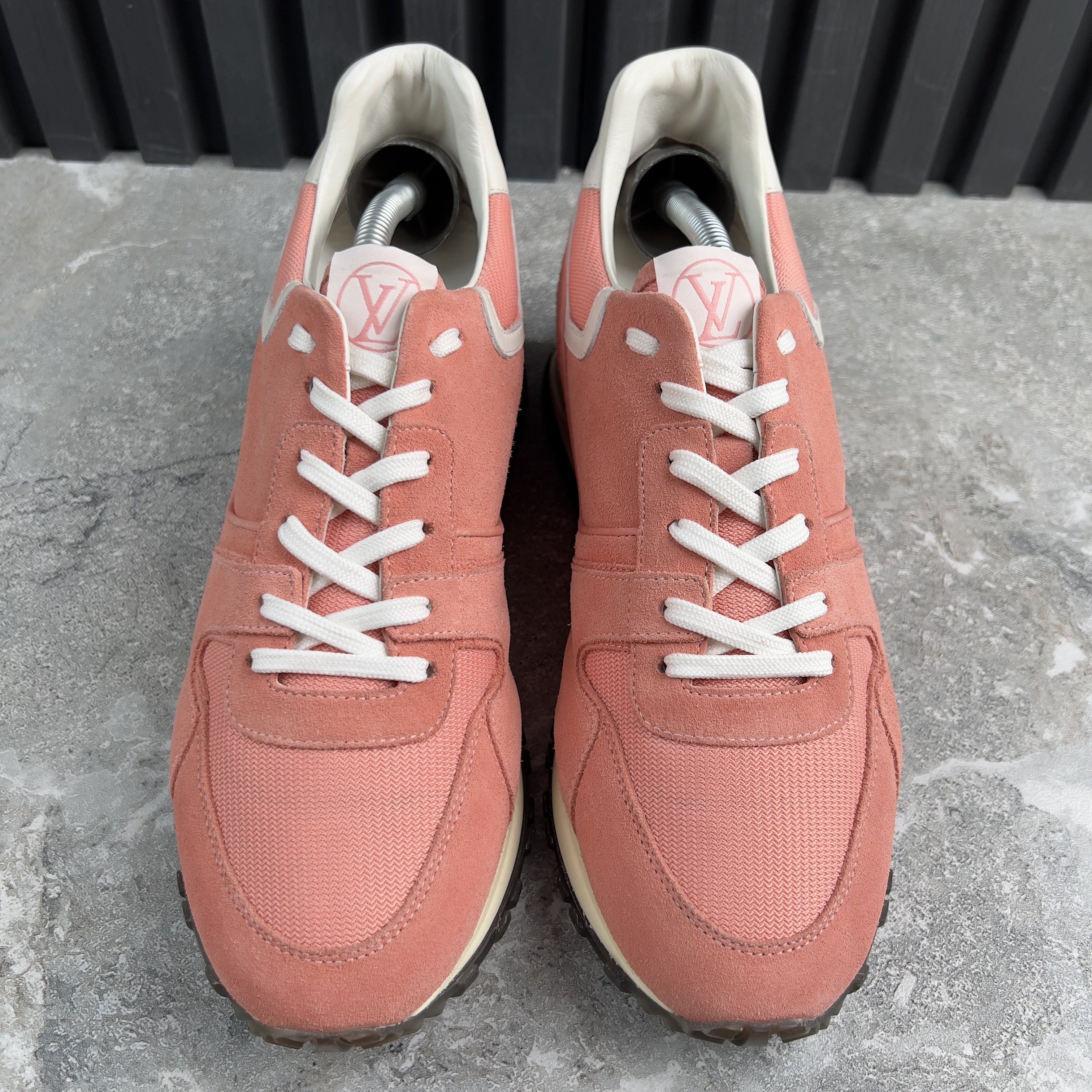 Louis Vuitton Louis Vuitton Run Away LV Sneakers Suede Size US 9 / IT 39 - 3 Thumbnail