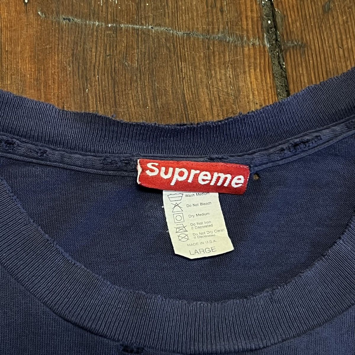 Supreme 1995 supreme skate wheel tee Size US M / EU 48-50 / 2 - 3 Thumbnail