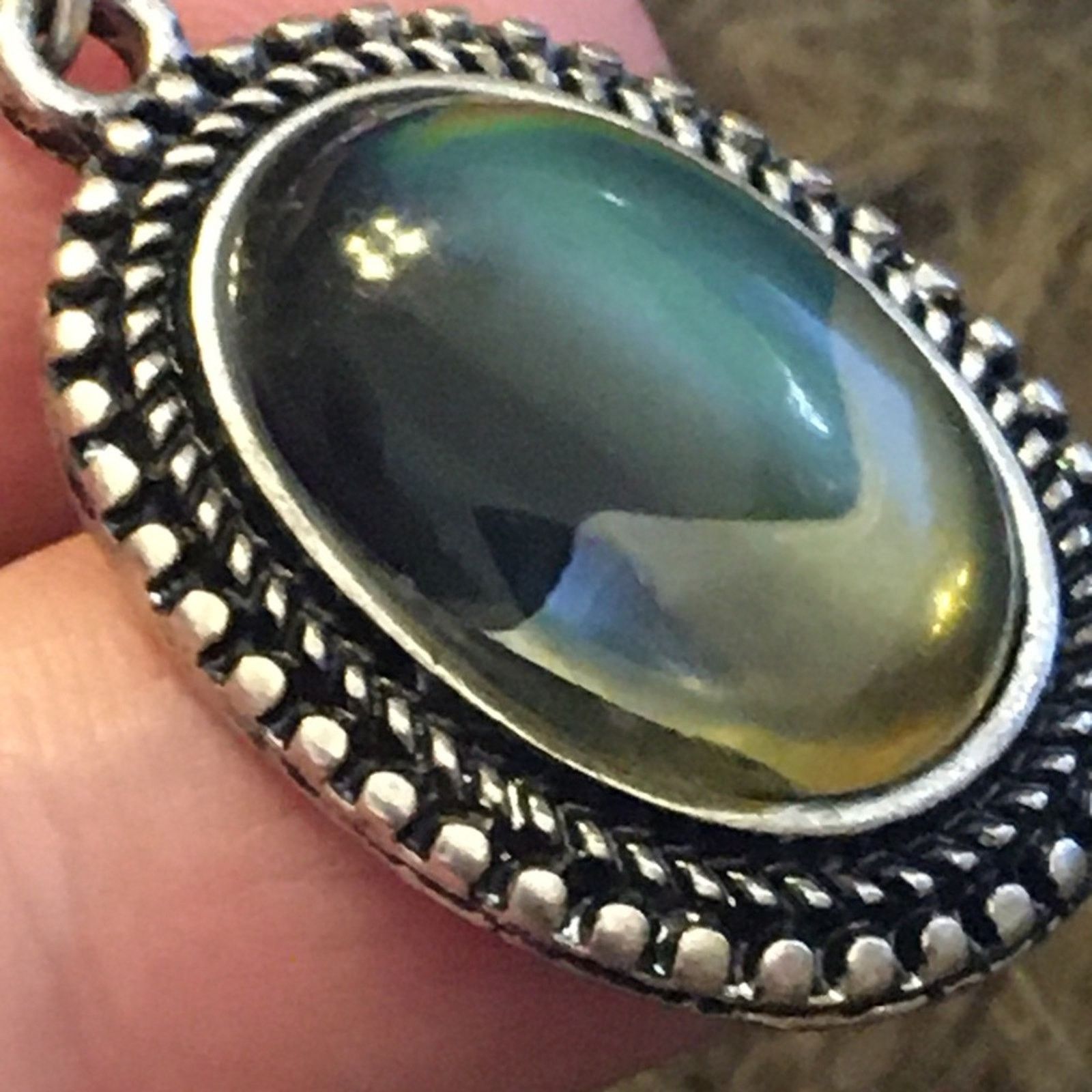 Jewelry Bubble resin stone medallion silver tone necklace Size ONE SIZE - 7 Thumbnail