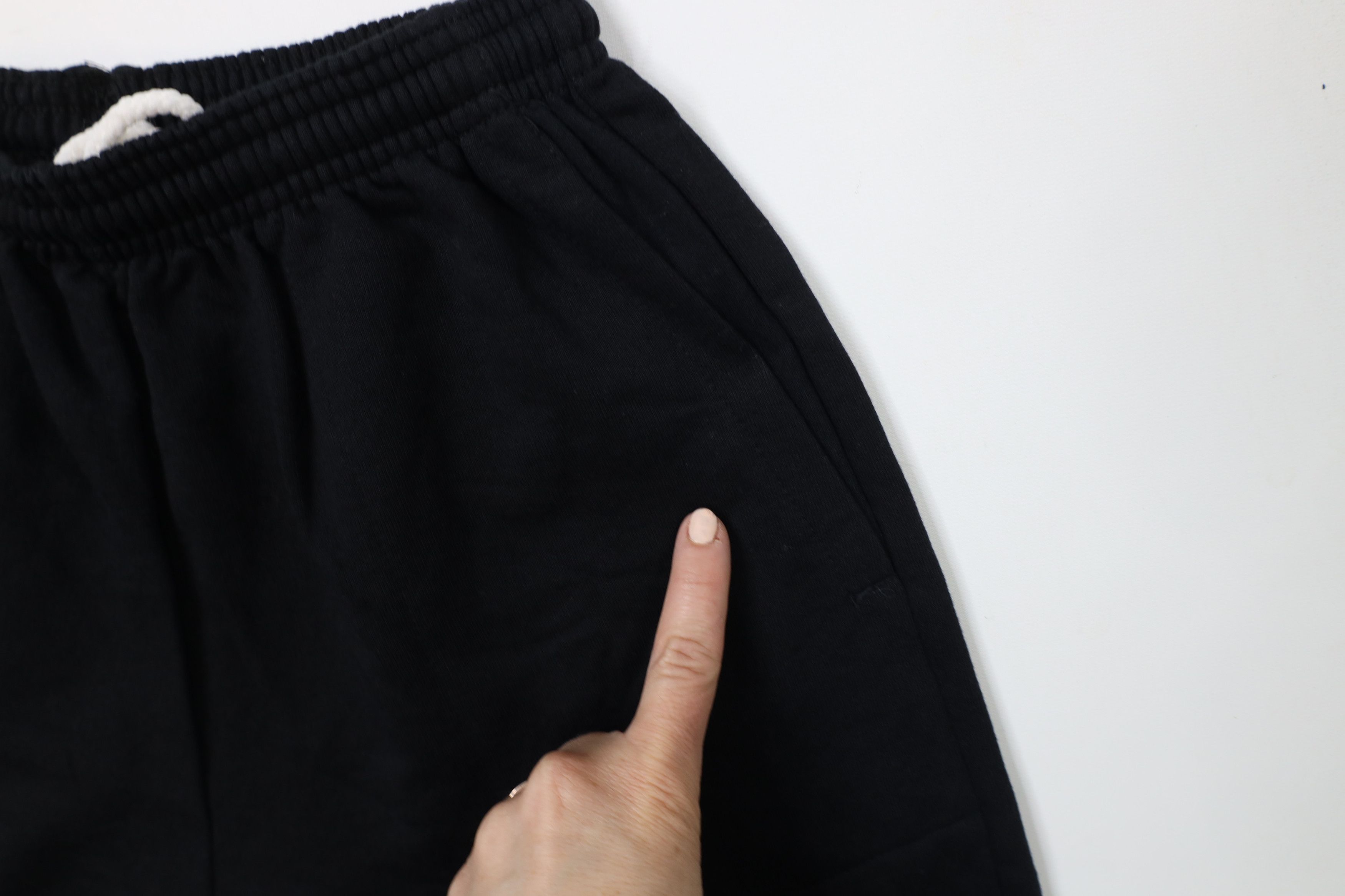 Vintage Vintage 90s Streetwear Blank Sweatpants Shorts Black USA Size US 30 / EU 46 - 5 Thumbnail