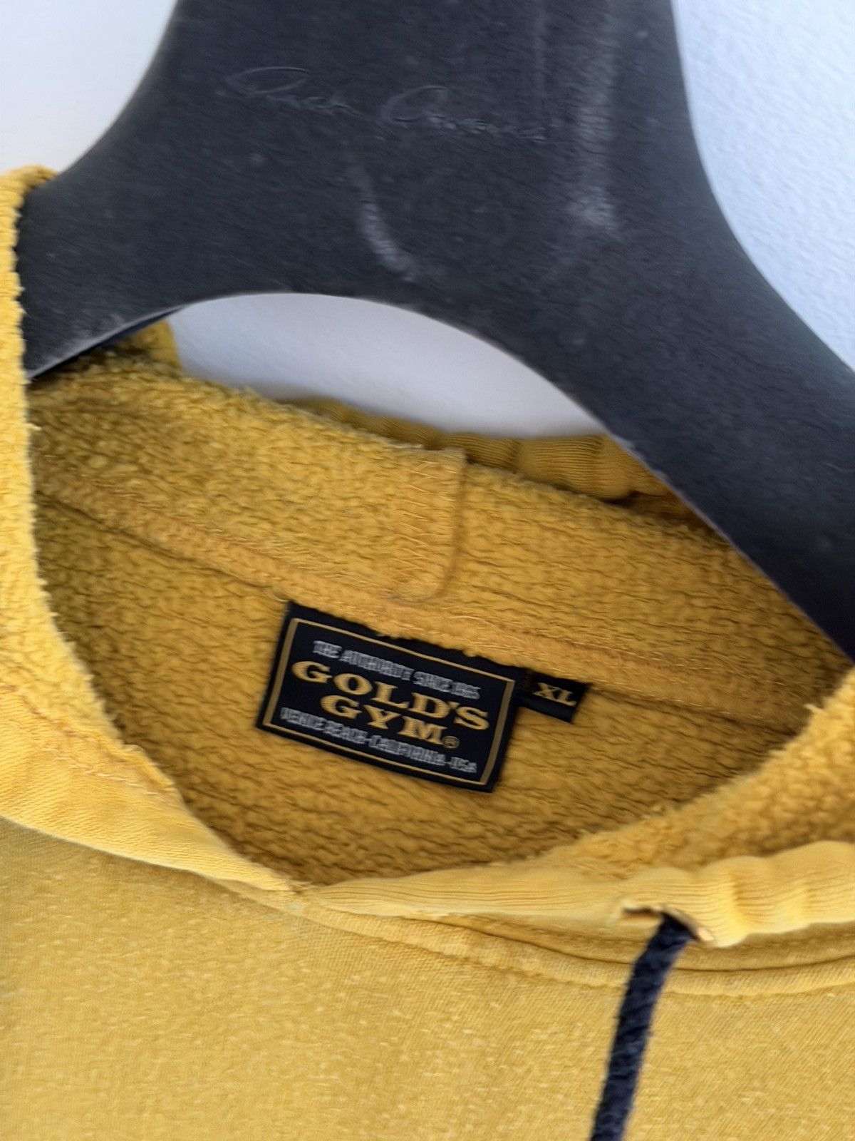 Vintage VINTAGE 00s Y2K GOLD’S GYM HOODIE BODYBUILDING EUROPE XL Size US XL / EU 56 / 4 - 4 Thumbnail