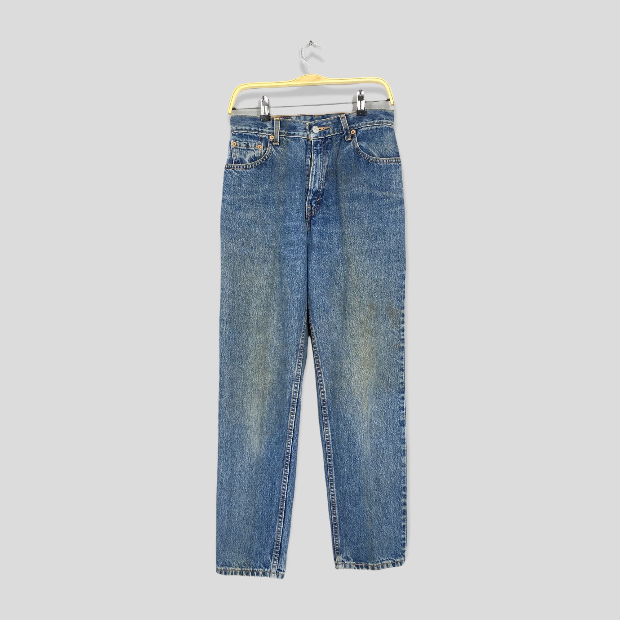 image of Size 26X28 Vintage Levi's 550 Jeans Relaxed Fit Denim in Blue, Women's