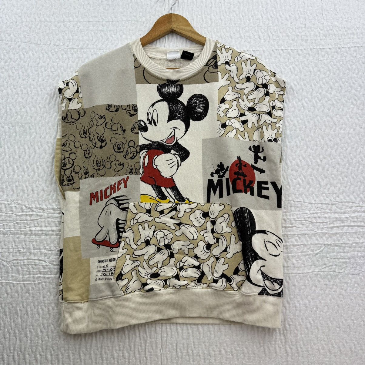 Disney Disney collab Zara Sleeveless sweatshirt Size US L / EU 52-54 / 3 - 1 Thumbnail
