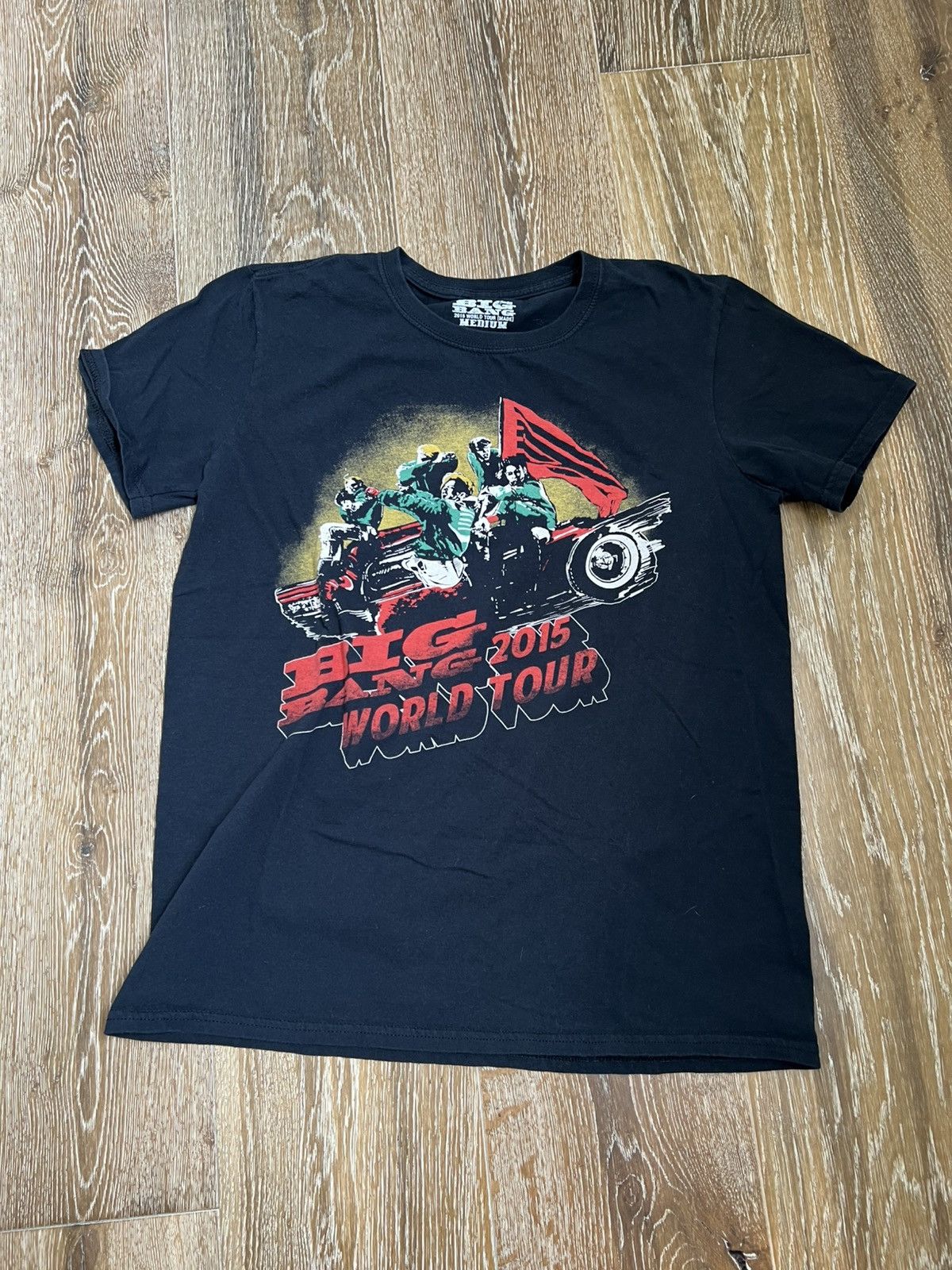 Band Tees × Vintage 2015 big bang world tour kpop gdragon tee Size US M / EU 48-50 / 2 - 1 Thumbnail