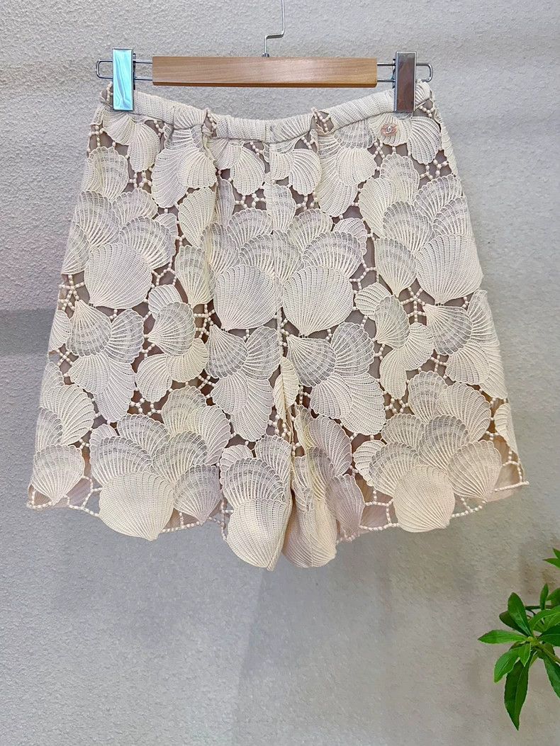 Chanel Chanel Milk orange shell hollow shorts Size 42" / US 20 - 1 Thumbnail