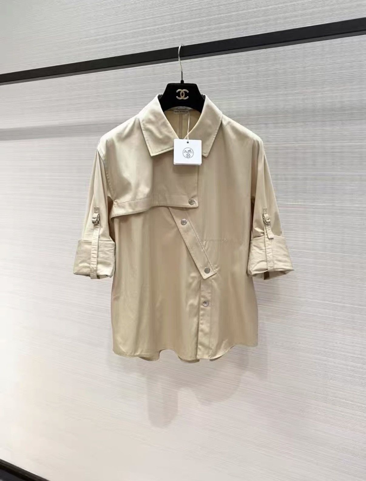 Hermes Hermès Khaki Irregular Long Sleeve Shirt Jacket J33 Size XXS / US 00 / IT 34 - 2 Thumbnail