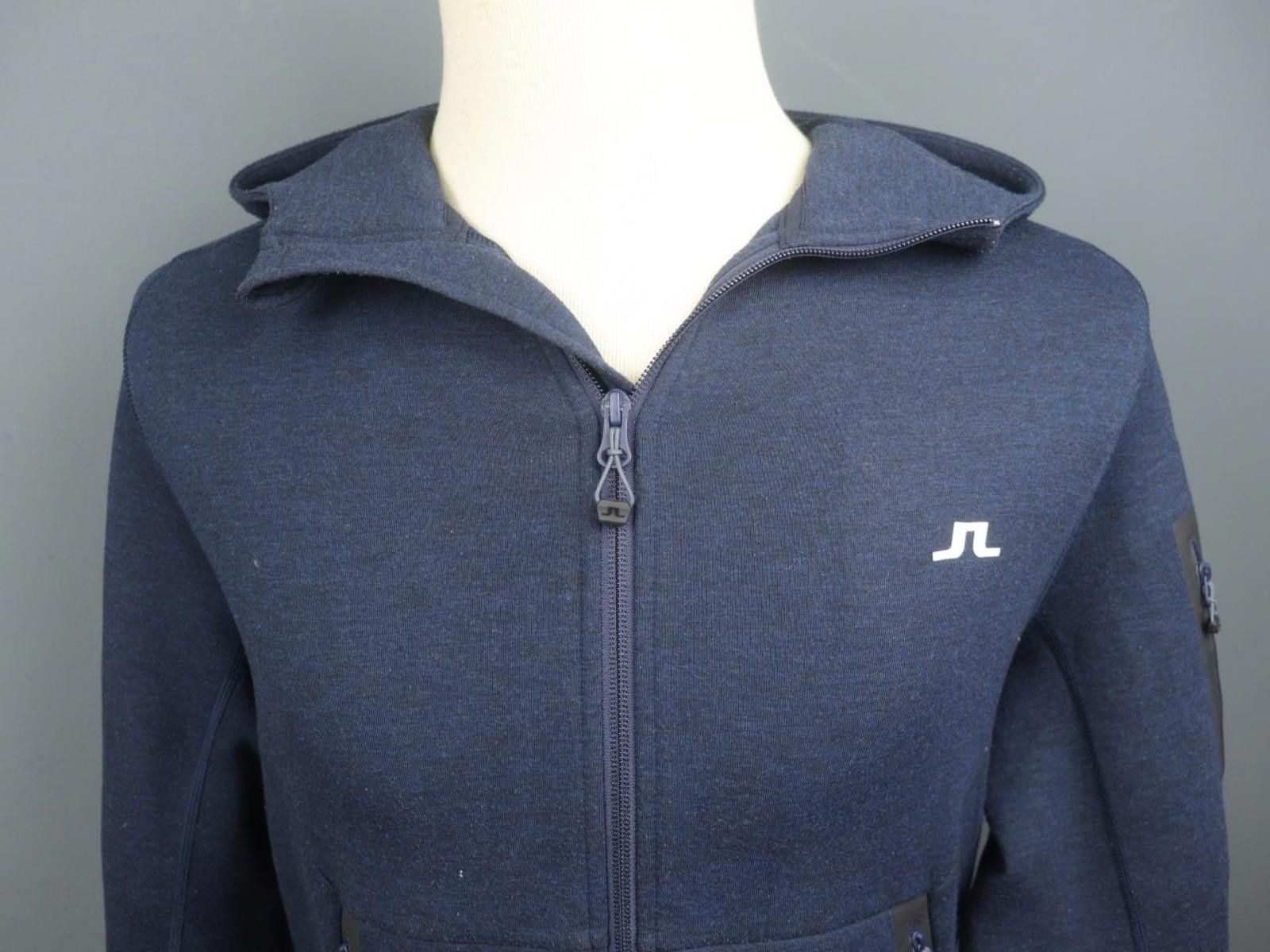 J.Lindeberg J.Lindeberg Navy Zip Pocket Athletic Hooded Jacket Size L Size L / US 10 / IT 46 - 11 Thumbnail