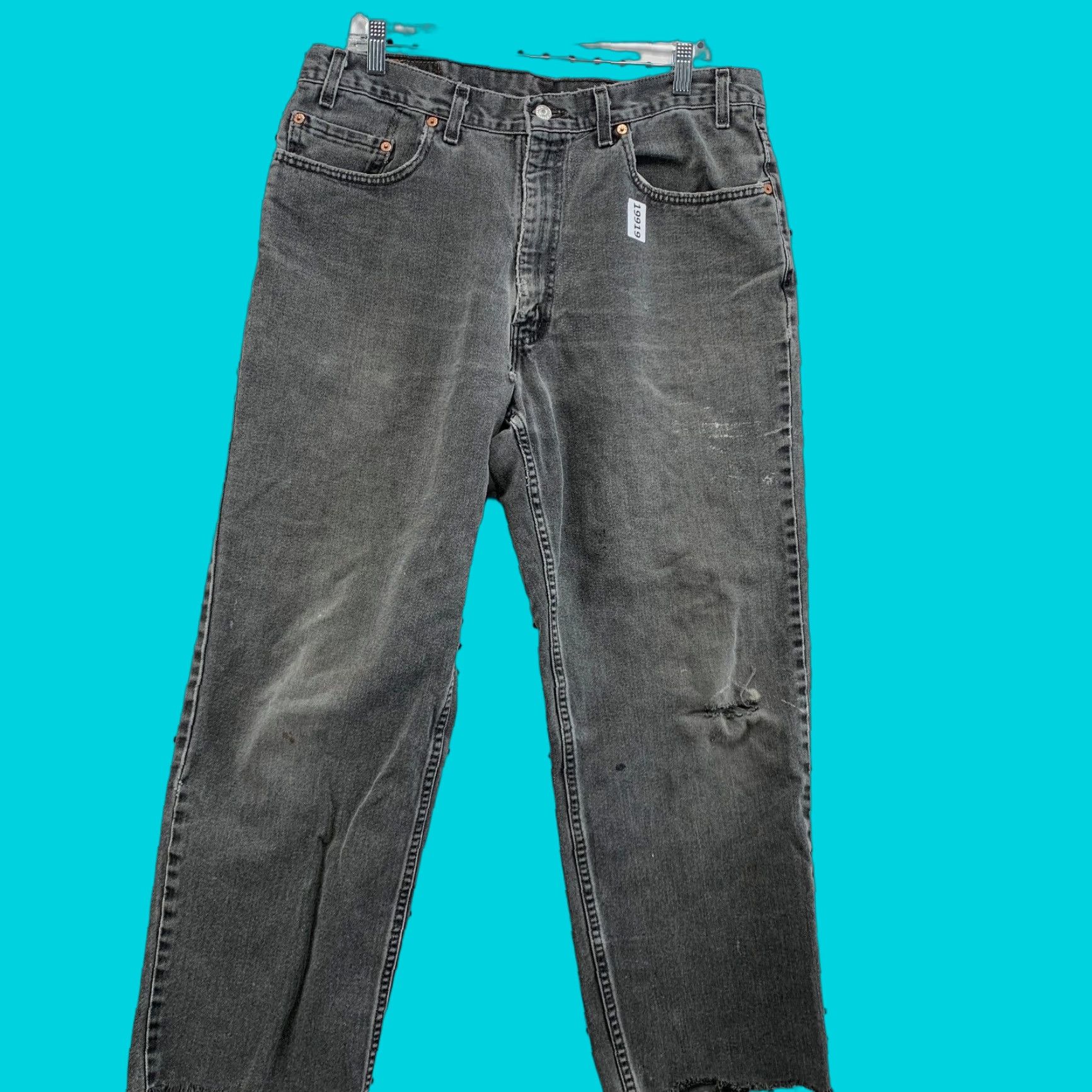 Levi's VINTAGE Levi's 550 Jeans - Denim - Black - Relaxed Fit - Tapered Leg - 34x28 - Men's Regular 34in Inseam - 1990s Theme Size US 34 / EU 50 - 1 Thumbnail