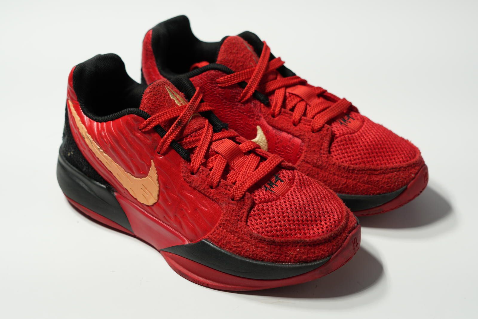 Nike Nike Sneaker Kid's 2Y Red Ja Nightmare Youth Size ONE SIZE - 1 Thumbnail