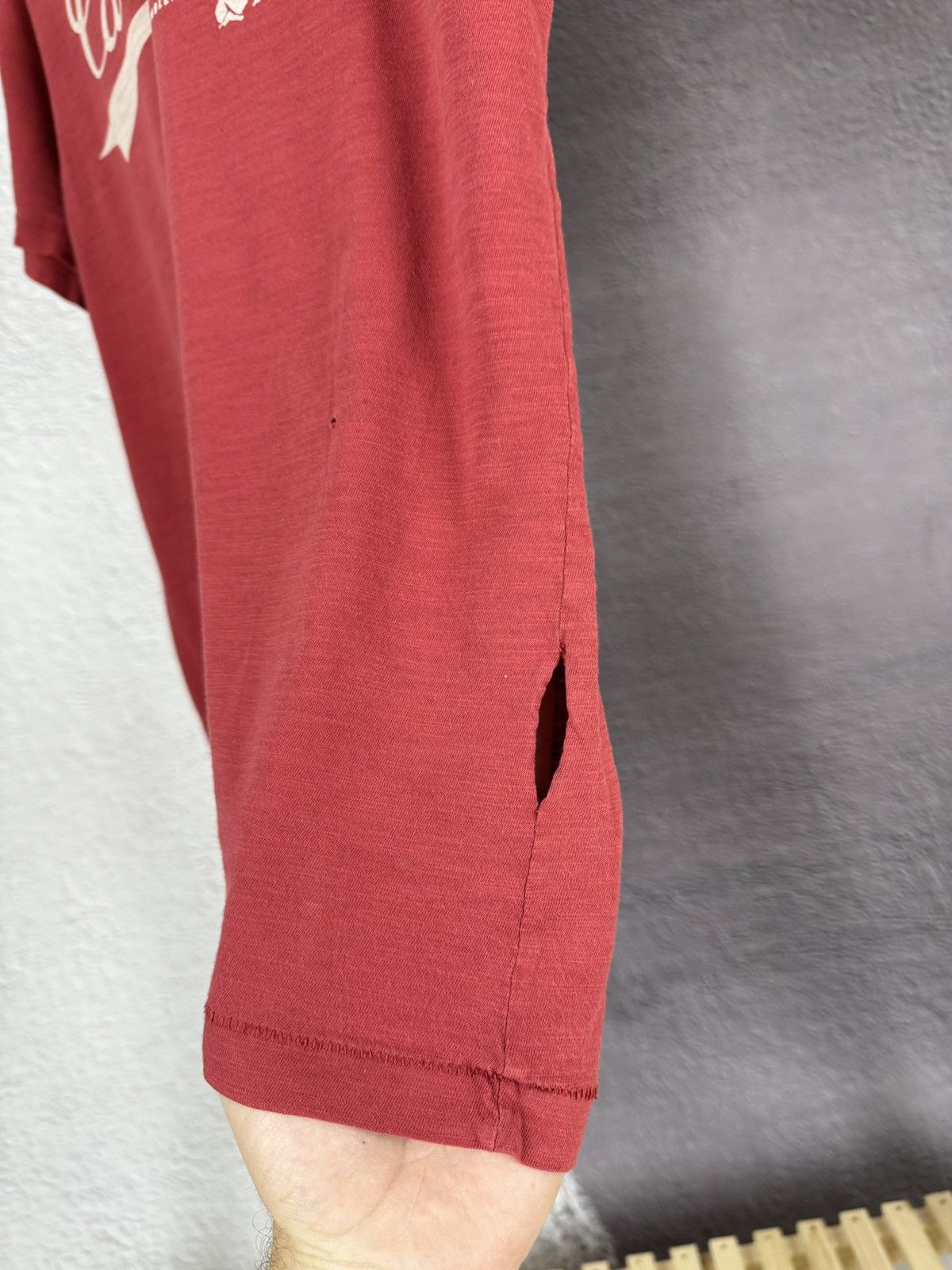 Carhartt Carhartt Union Made red big logo vintage distressed tee Size US S / EU 44-46 / 1 - 11 Thumbnail