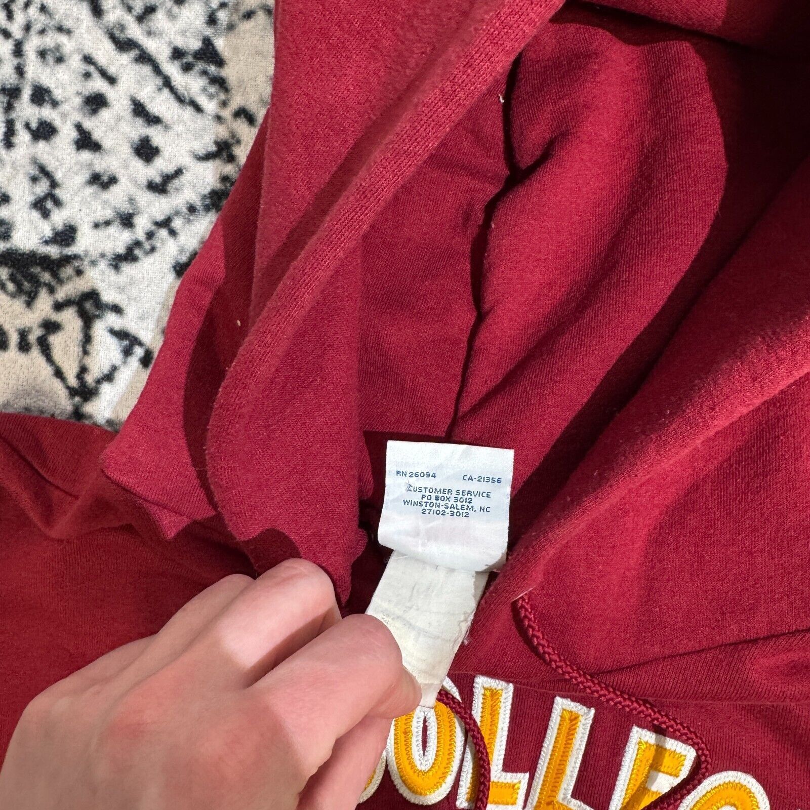 Champion × Vintage Champion Burgundy Cotton Hodie Size M Coe College University Size US M / EU 48-50 / 2 - 9 Thumbnail