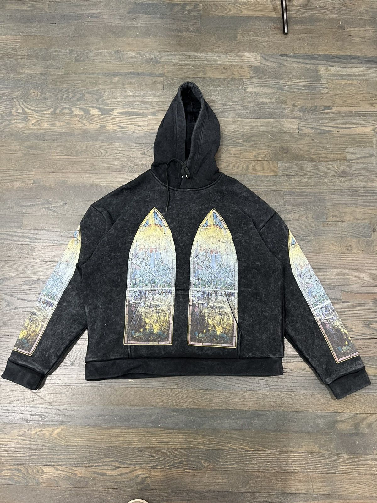 Other Who decides war stained glass motif hoodie Size US M / EU 48-50 / 2 - 1 Thumbnail