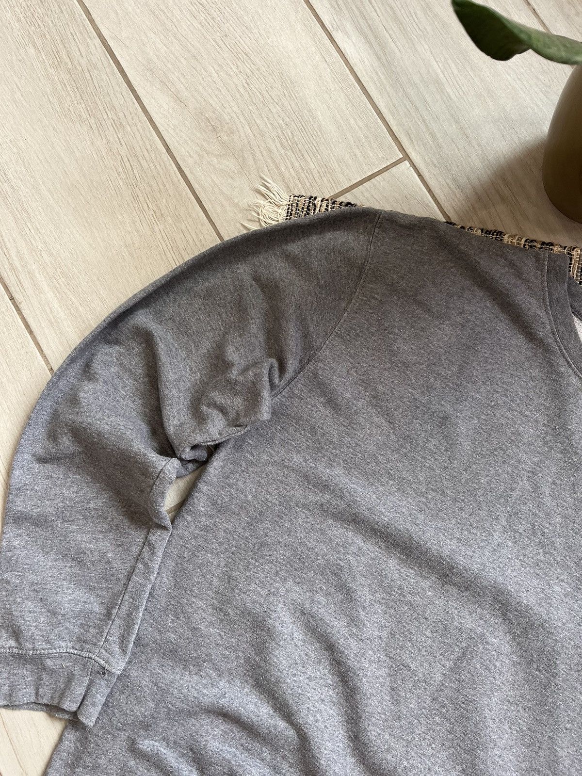 Huf HUF sweatshirt blank grey minimalistic Size US L / EU 52-54 / 3 - 5 Thumbnail