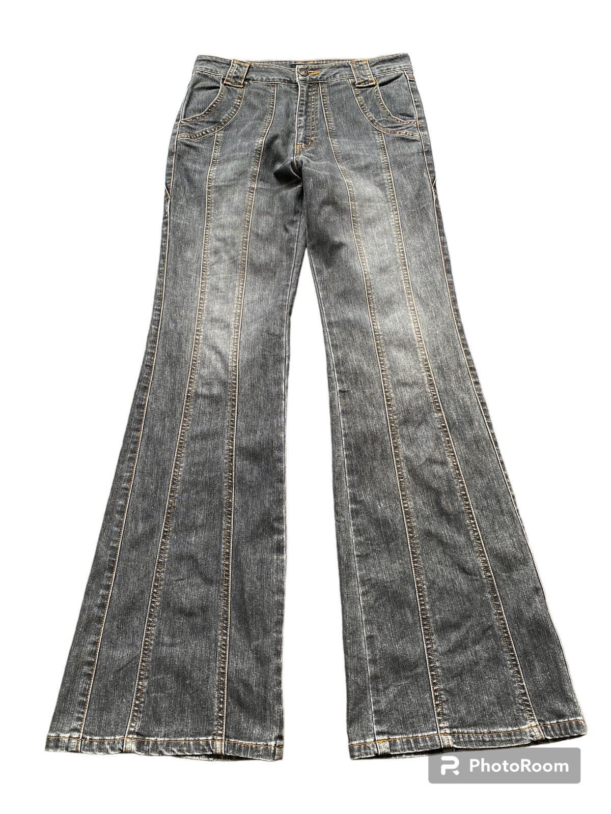 If Six Was Nine × Japanese Brand × Tornado Mart Japanese Brand Carouge Excellent Spiral Cut Flare Denim Size US 27 - 1 Thumbnail