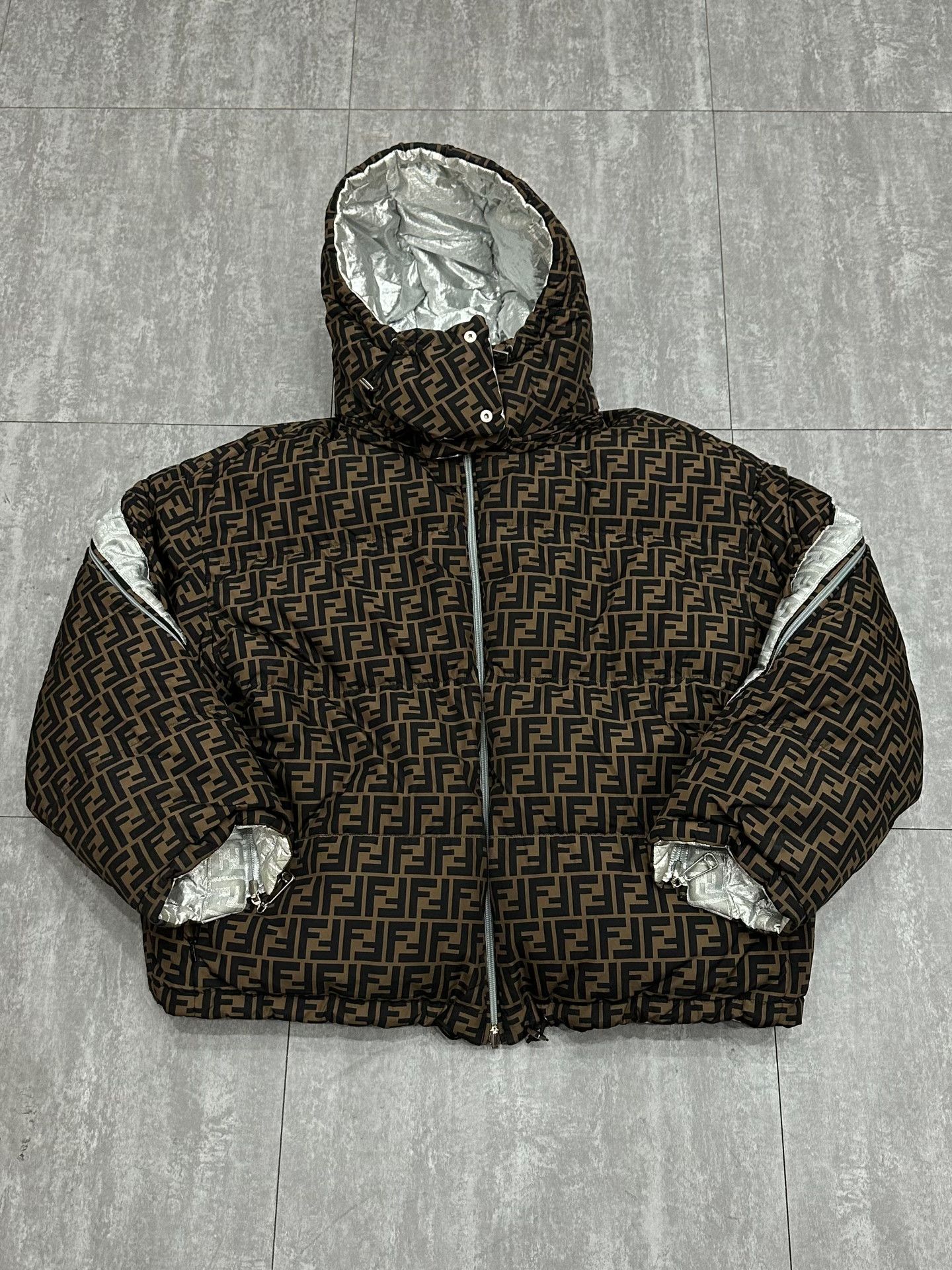 Fendi Fendi Down Multi Heavy Coat l Men Size US L / EU 52-54 / 3 - 1 Thumbnail