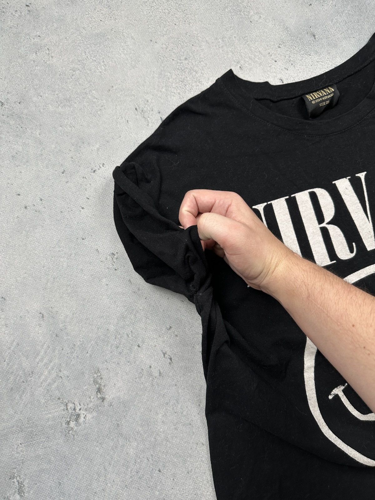 Nirvana Vintage Nirvana band tee 2014 smiley logo grunge rock tee Size US L / EU 52-54 / 3 - 2 Thumbnail