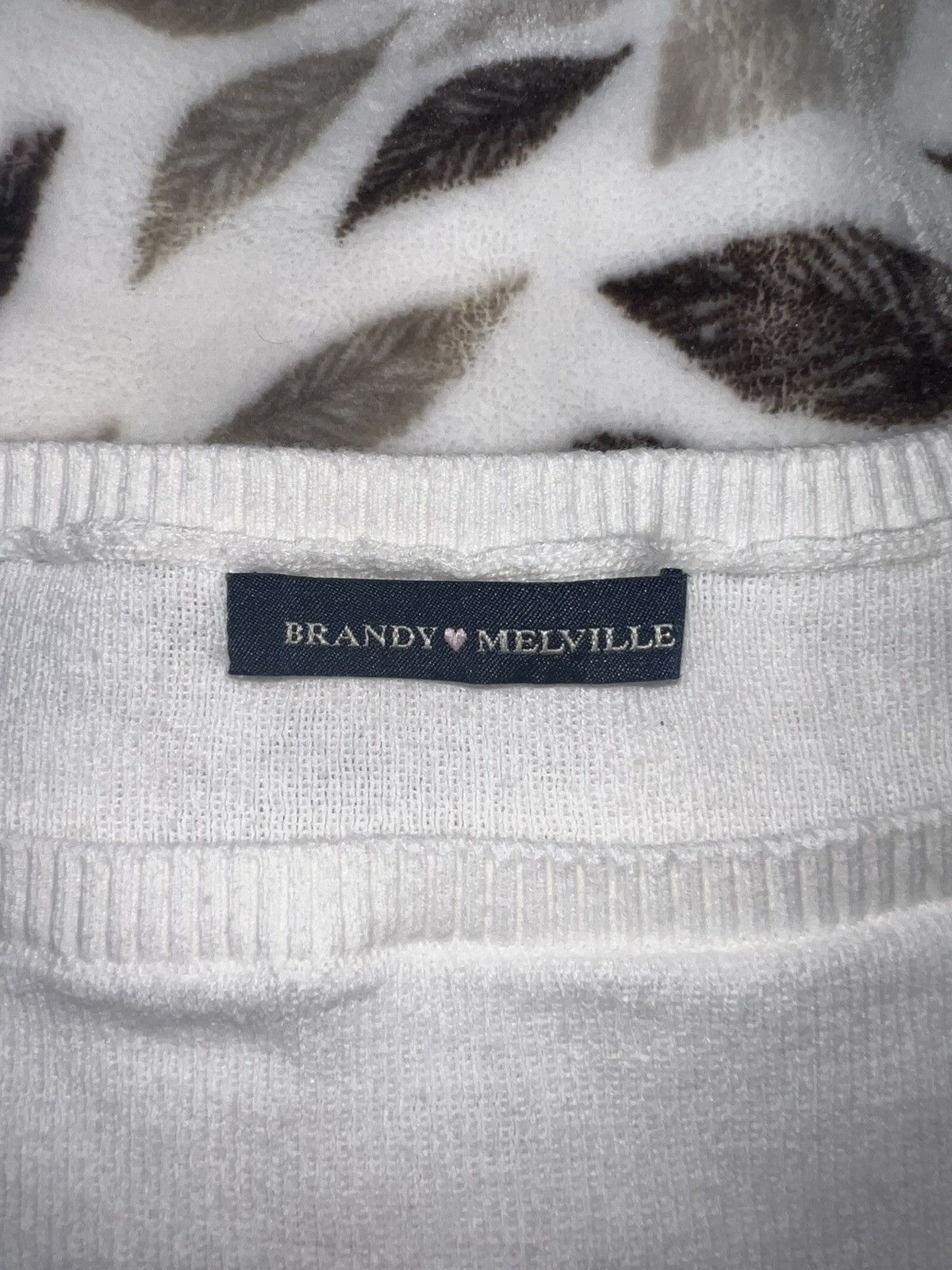 Brandy Melville White Brandy Melville Bow Cami Size ONE SIZE - 2 Thumbnail