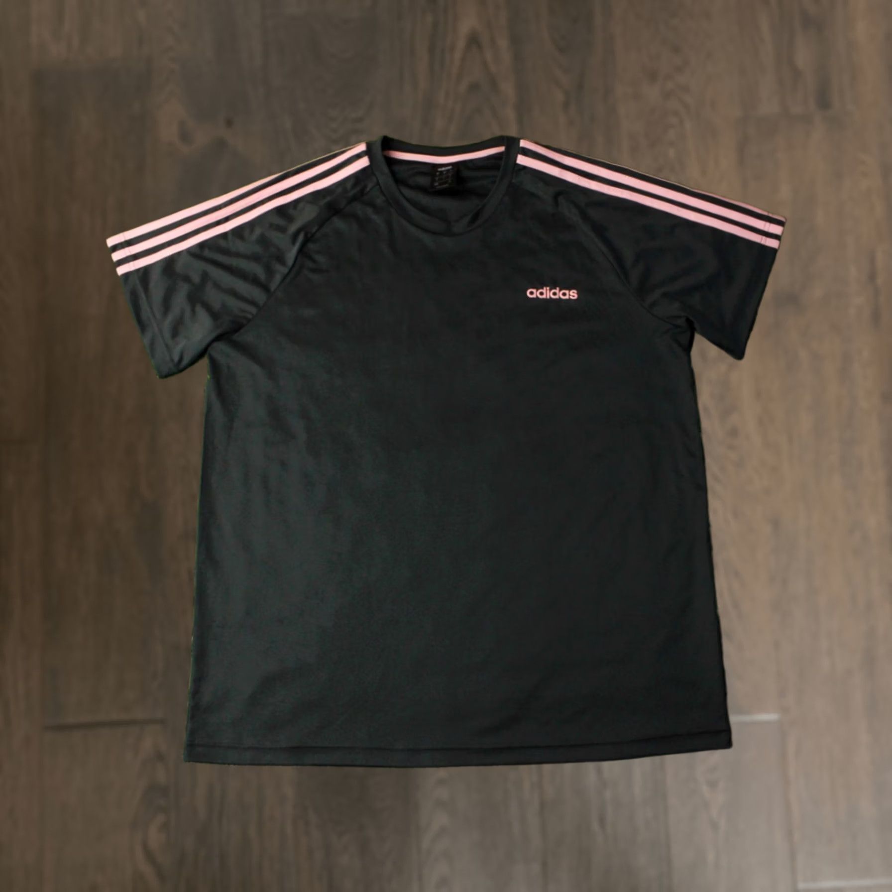 Adidas ADIDAS PERFORMANCE Training Shirt Jersey XL Men Gray and Pink Short Sleeve 2019 T-Shirt Crew Neck Size US XL / EU 56 / 4 - 1 Thumbnail