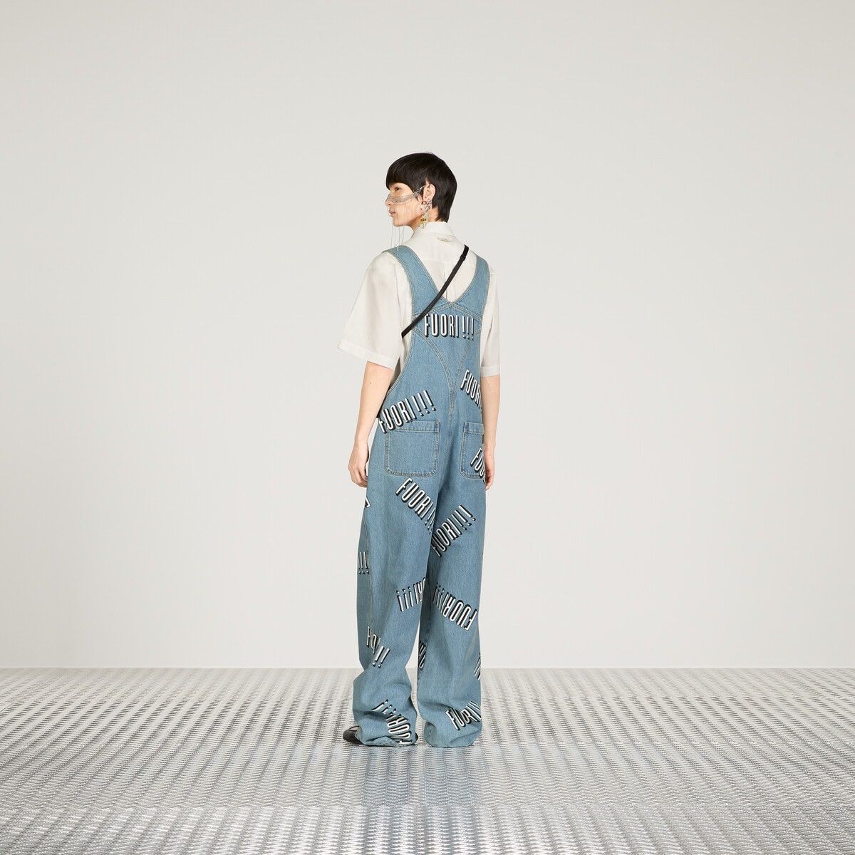 Gucci o1s1wg110125 Cotton Denim Overall With Fuori!! Print in Blue Size US 34 / EU 50 - 5 Thumbnail