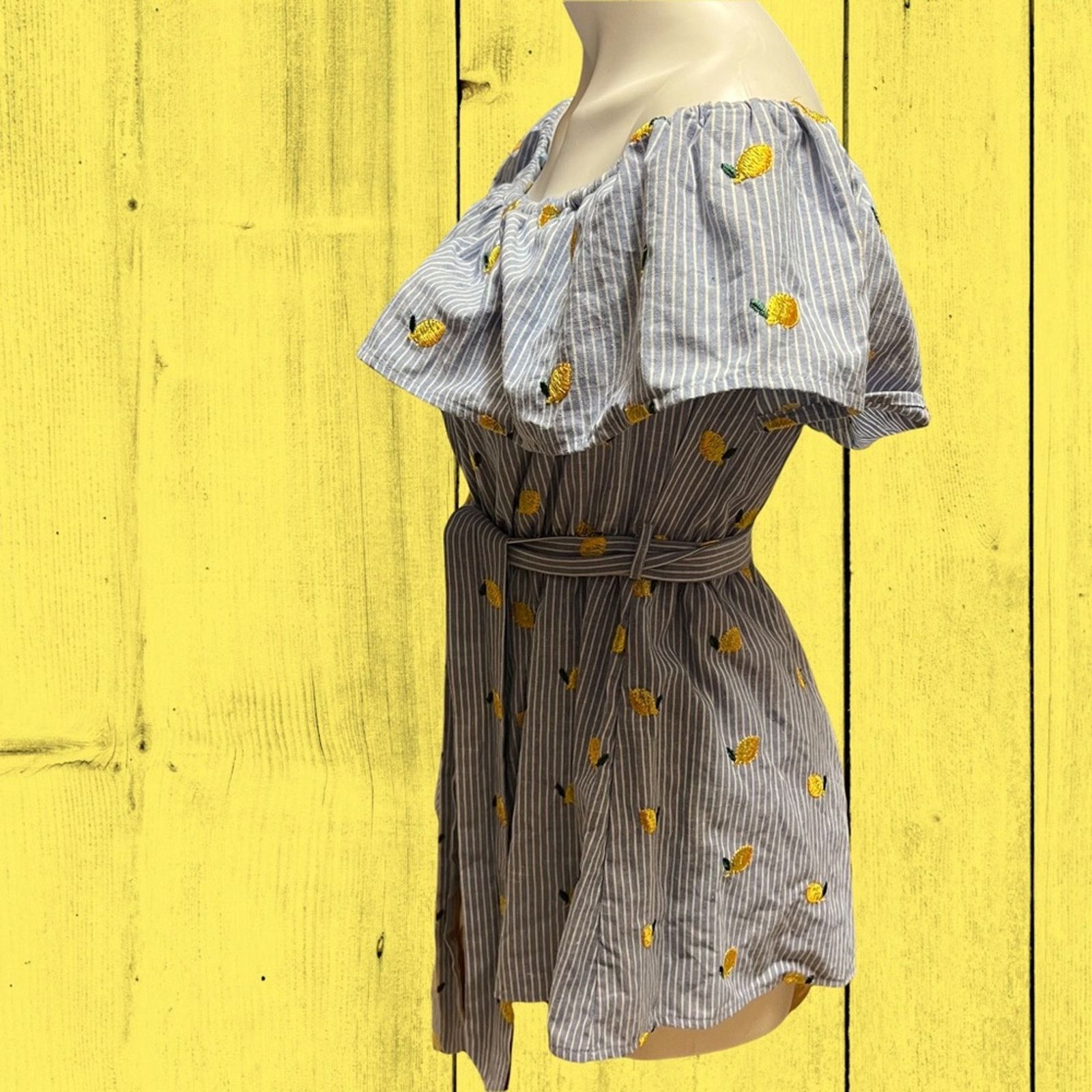 Other Trac Lemon Pinstripe Romper Large Summer Flare Embroidered Size 32" / US 10 / IT 46 - 2 Thumbnail