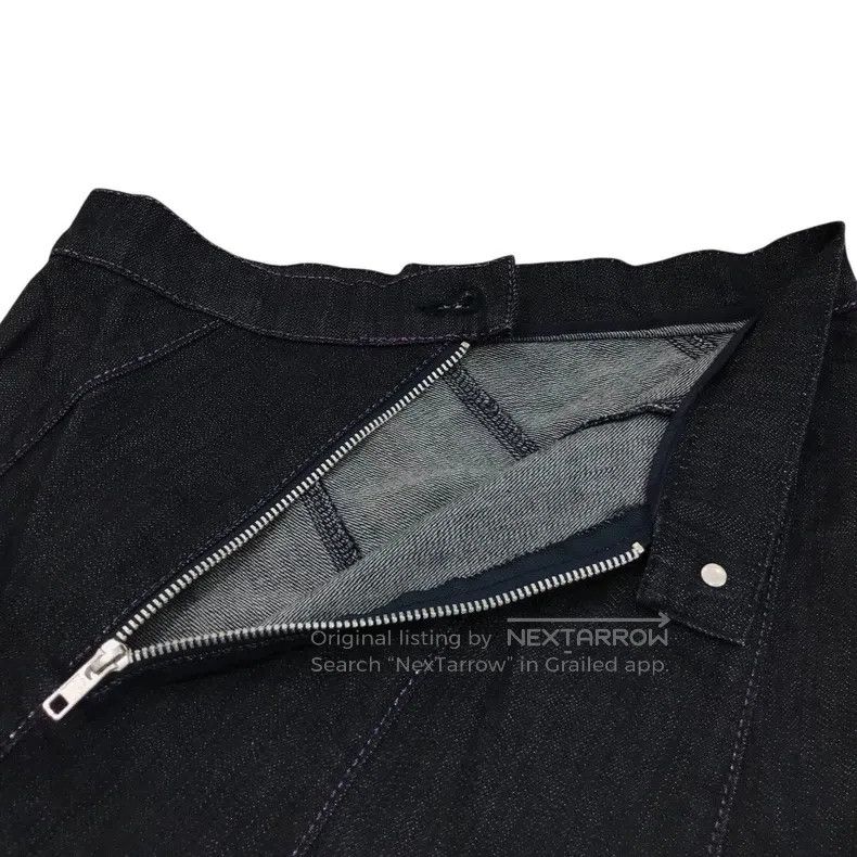 Vivienne Westwood Vivienne Westwood size 3 Skirt with diagonal lines Size 42" / US 20 - 3 Thumbnail