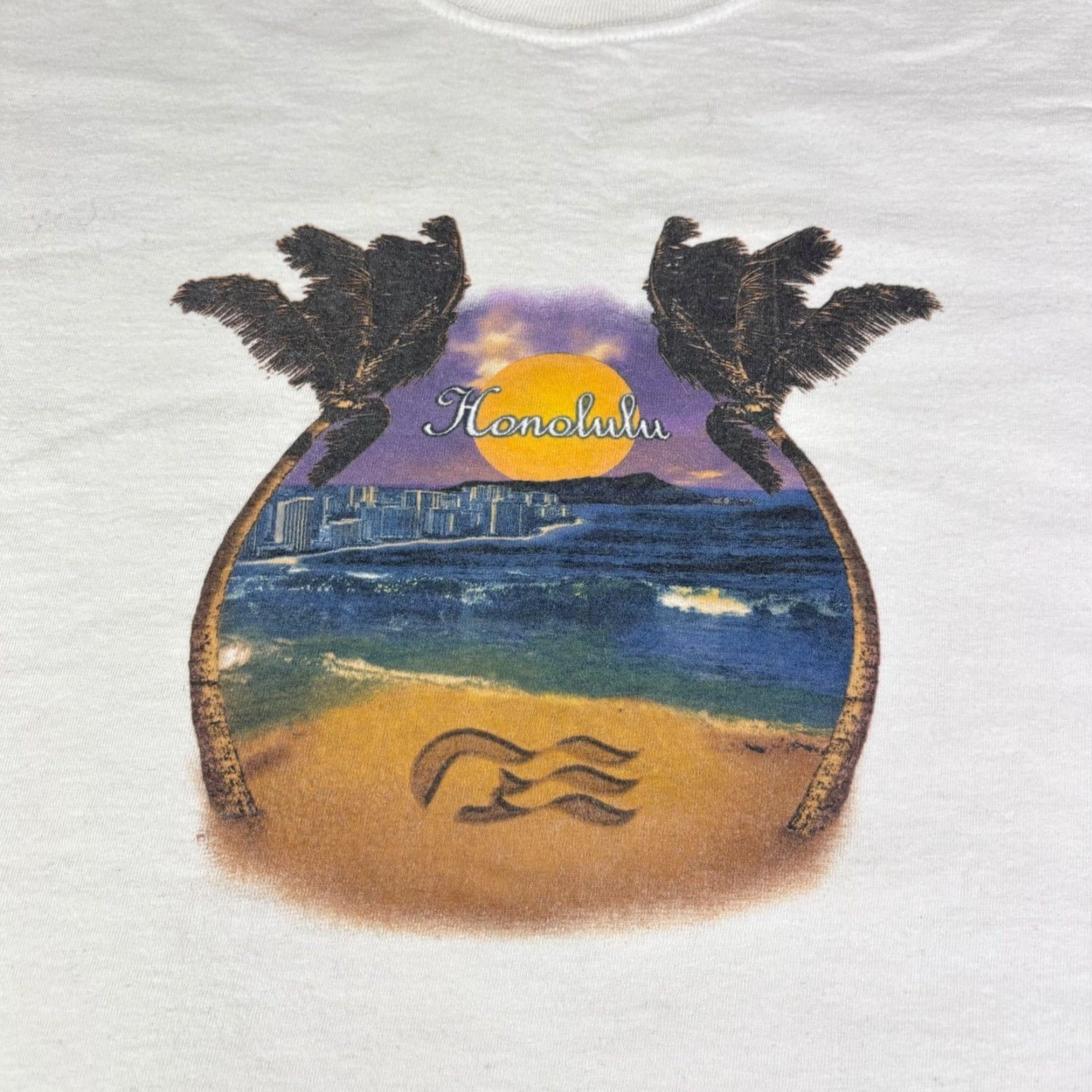 Vintage VINTAGE Giant Honolulu Hawaii Graphic T-Shirt White Mens XL Beach Sunset Tee Size US XL / EU 56 / 4 - 8 Thumbnail