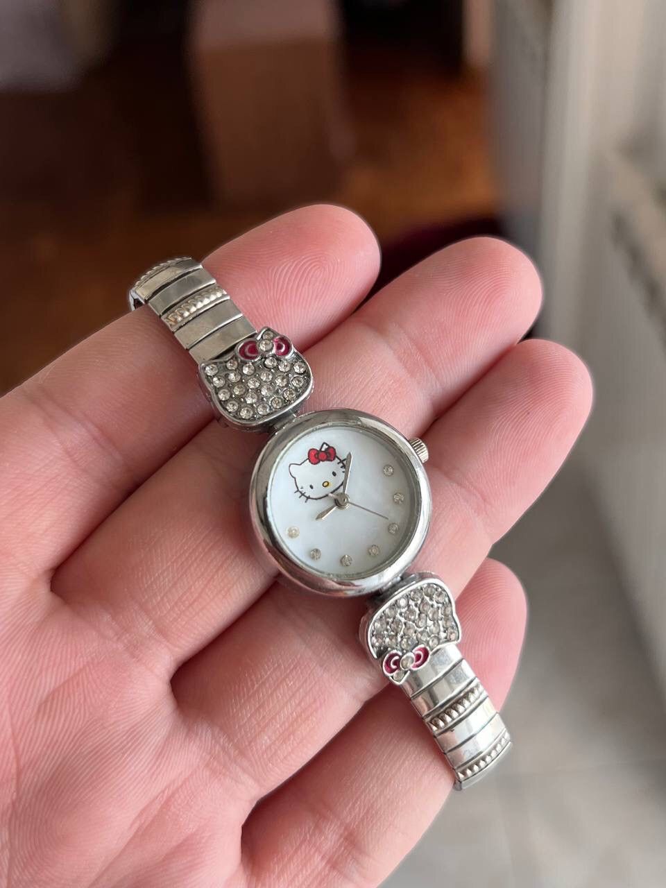 Japanese Brand × Vintage Vintage Japanese style Hello Kitty Watch Futuristic Steel Size ONE SIZE - 2 Thumbnail