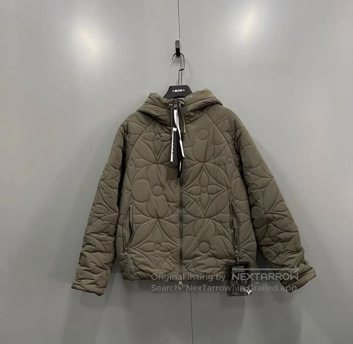 Louis Vuitton Vintage Item. Size US M / EU 48-50 / 2 - 1 Thumbnail