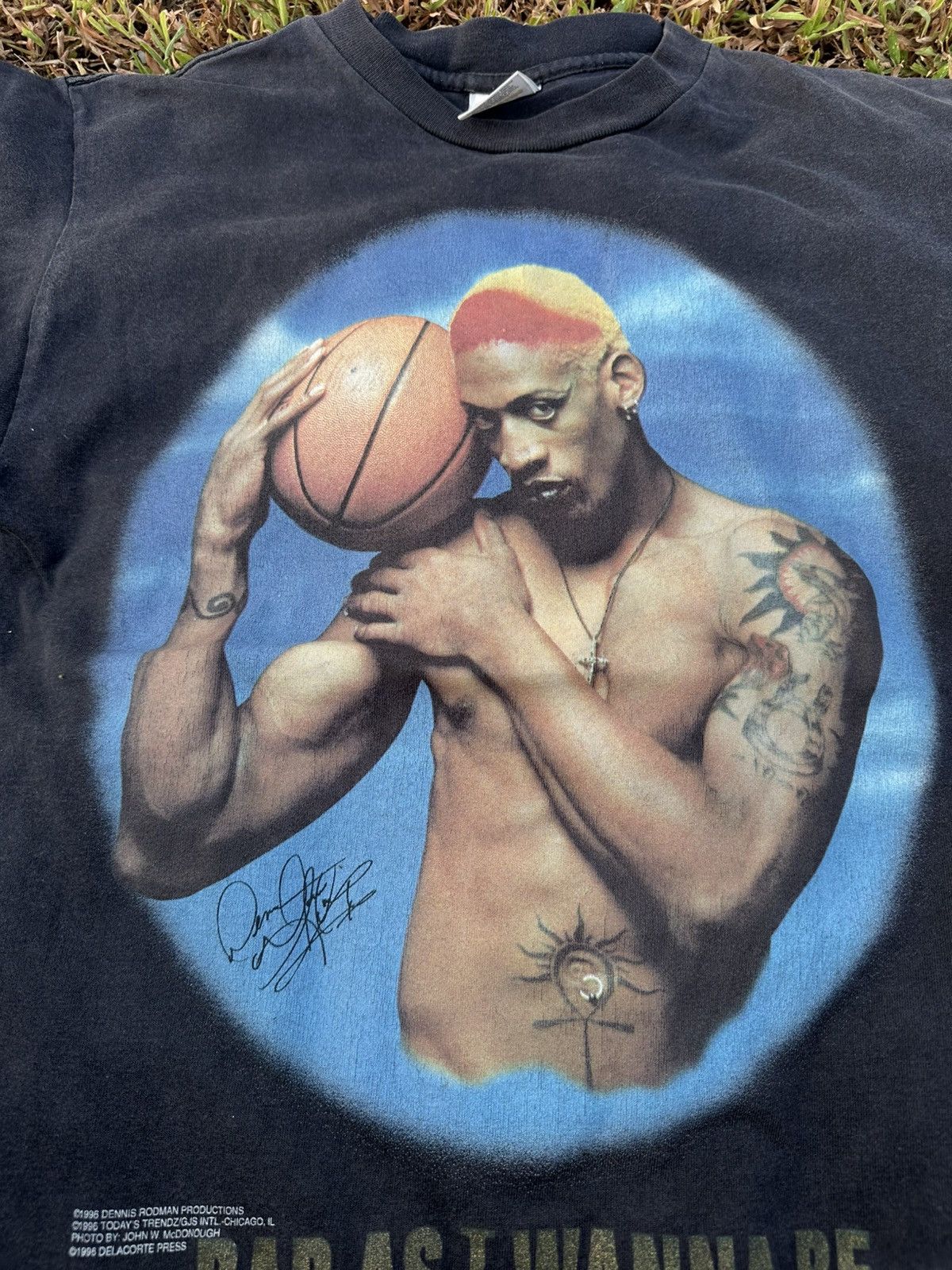 NBA RARE 90s Vintage Dennis Rodman T Shirt Size US M / EU 48-50 / 2 - 6 Thumbnail