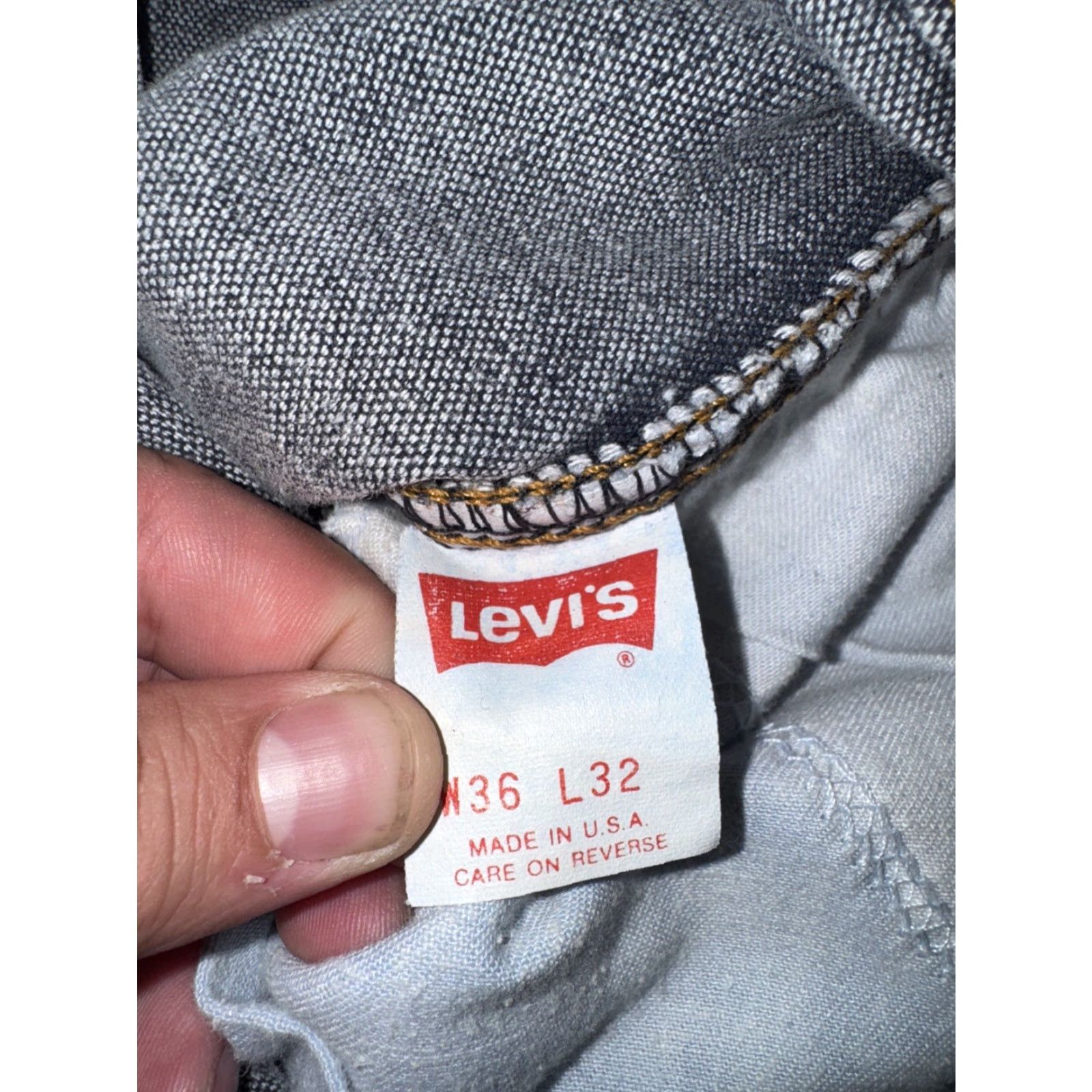 Levi's VINTAGE Levi’s 505 Jeans Regular Fit Made in USA 34x26 Light Wash Zip Fly 90s Mens Jeans Size US 34 / EU 50 - 5 Thumbnail