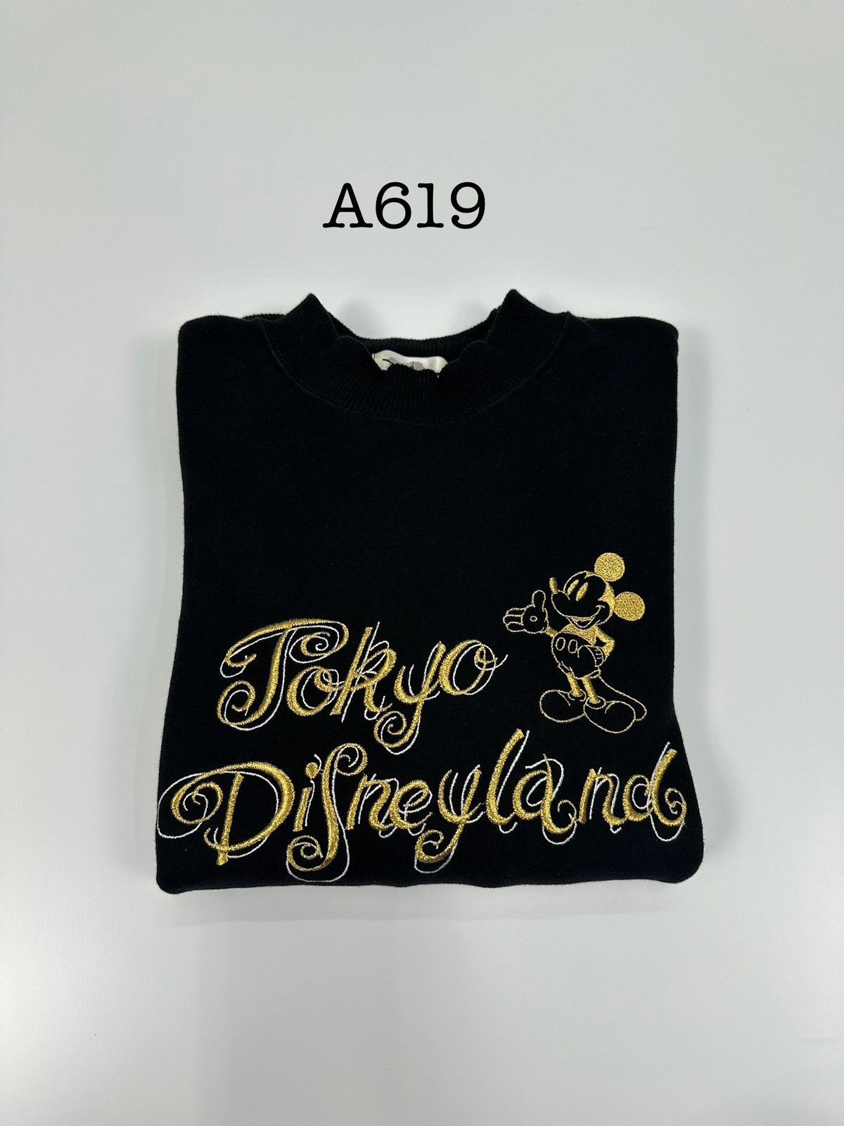 Disney × Mickey Mouse Vintage Mickey Tokyo Disneyland Crewneck Sweatshirt A619 Size US L / EU 52-54 / 3 - 10 Thumbnail