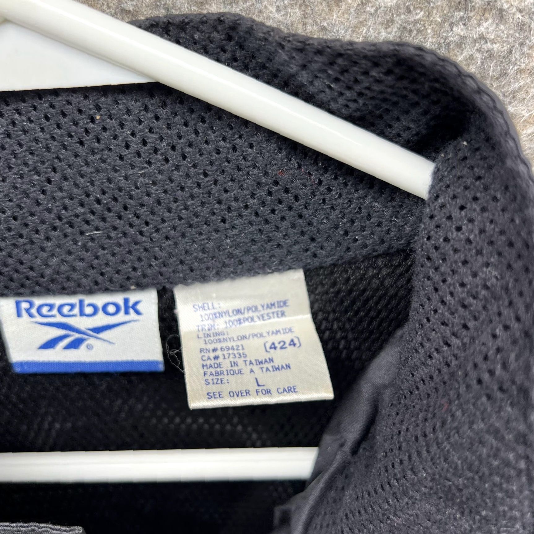 Reebok VINTAGE Reebok Jacket Windbreaker Bomber Full Zip Black L Men Size US L / EU 52-54 / 3 - 6 Thumbnail