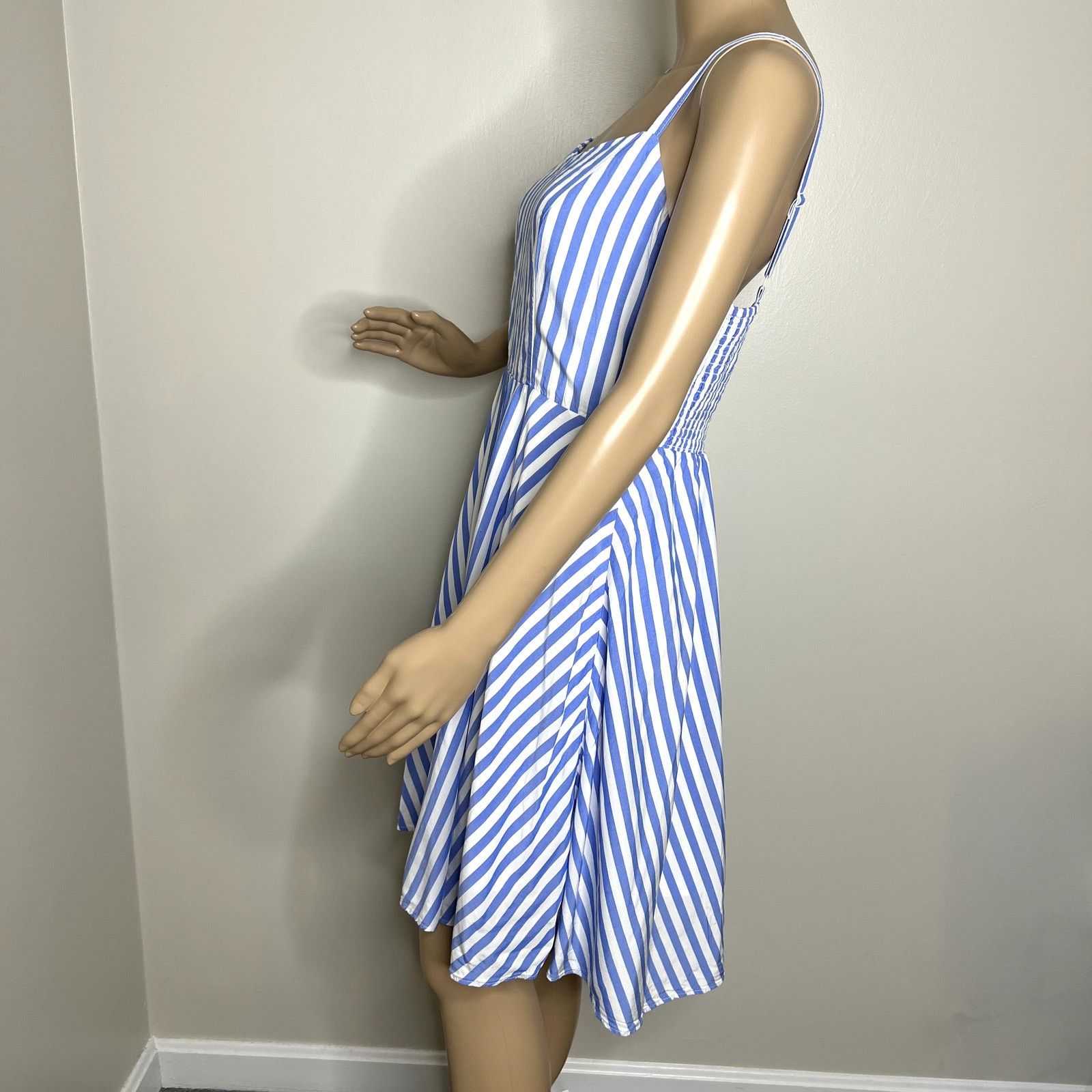 Old Navy Old Navy Blue Striped Cami Dress Size M / US 6-8 / IT 42-44 - 2 Thumbnail
