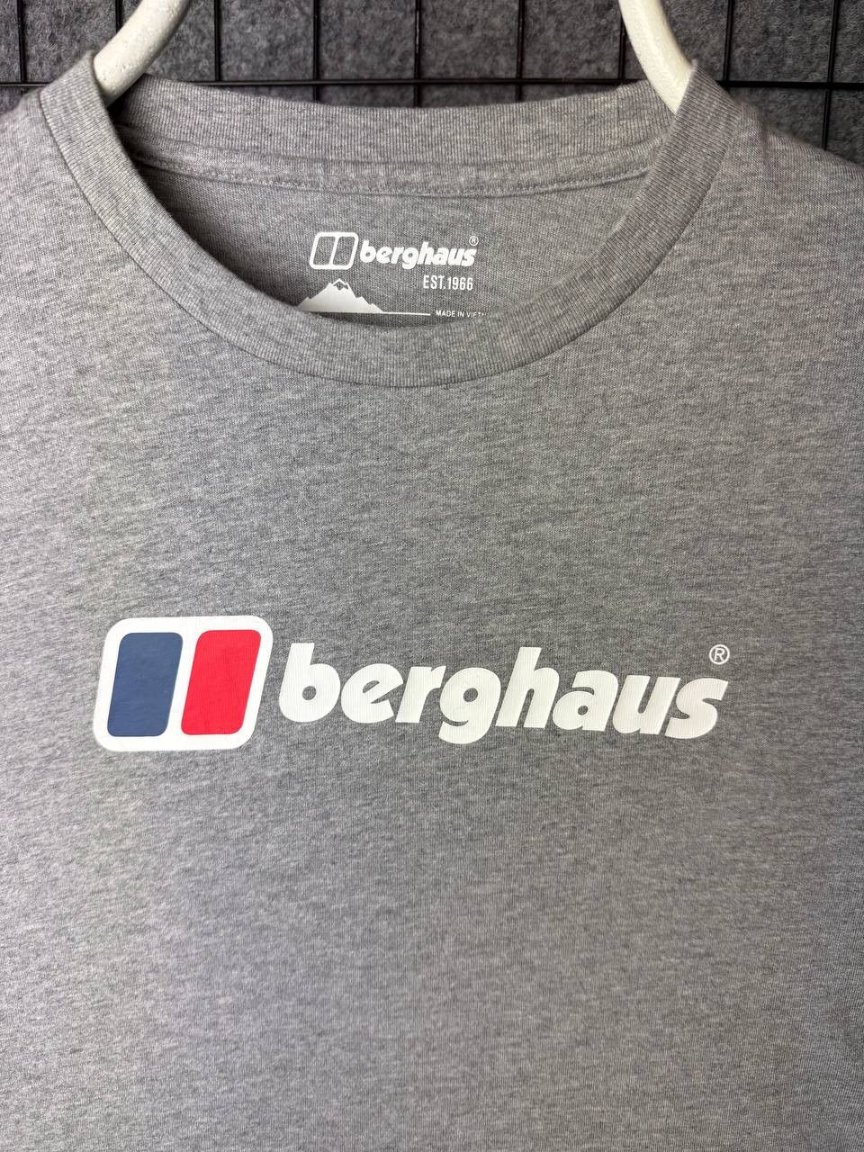 Berghaus Berghaus Long sleeve box logo size Large Size US L / EU 52-54 / 3 - 3 Thumbnail