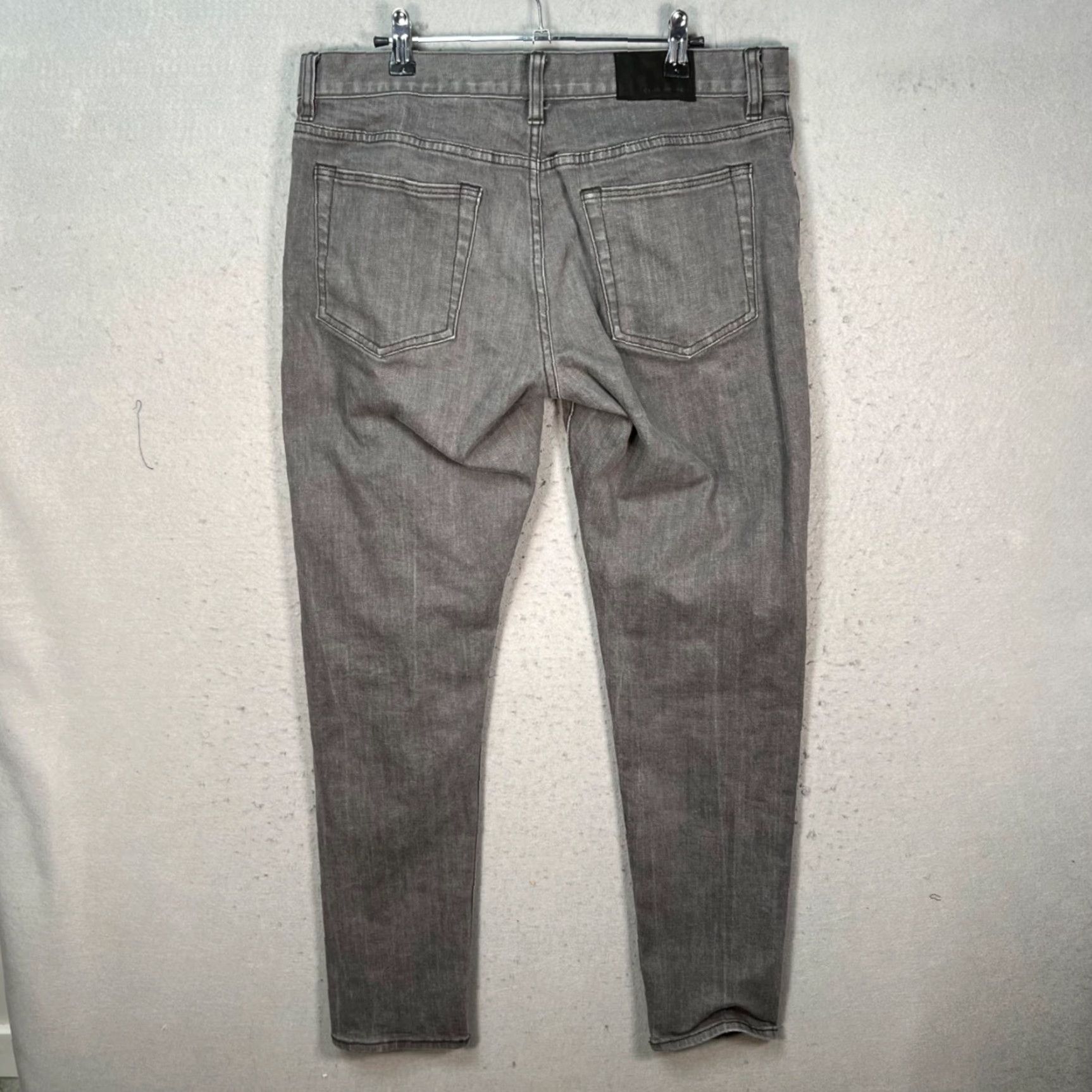 Club Monaco Club Monaco Mens Jeans Size 34 x 30 Gray Slim Fit Denim Cotton Blend Stretch 5-Pocket Design Tapered Casual Pants Size US 34 / EU 50 - 2 Thumbnail