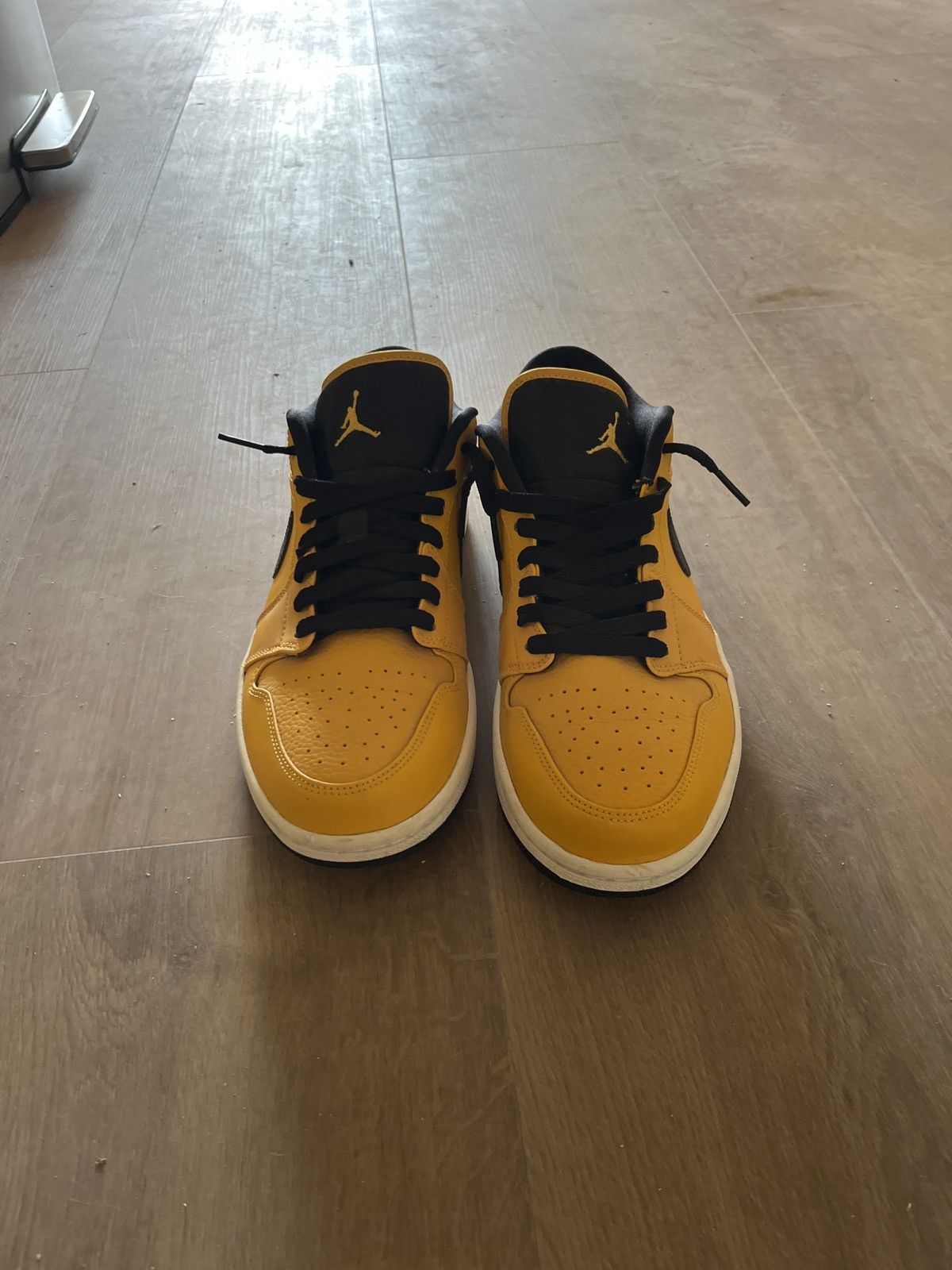 Nike Nike Jordan’s low top Size US 9 / EU 42 - 4 Thumbnail